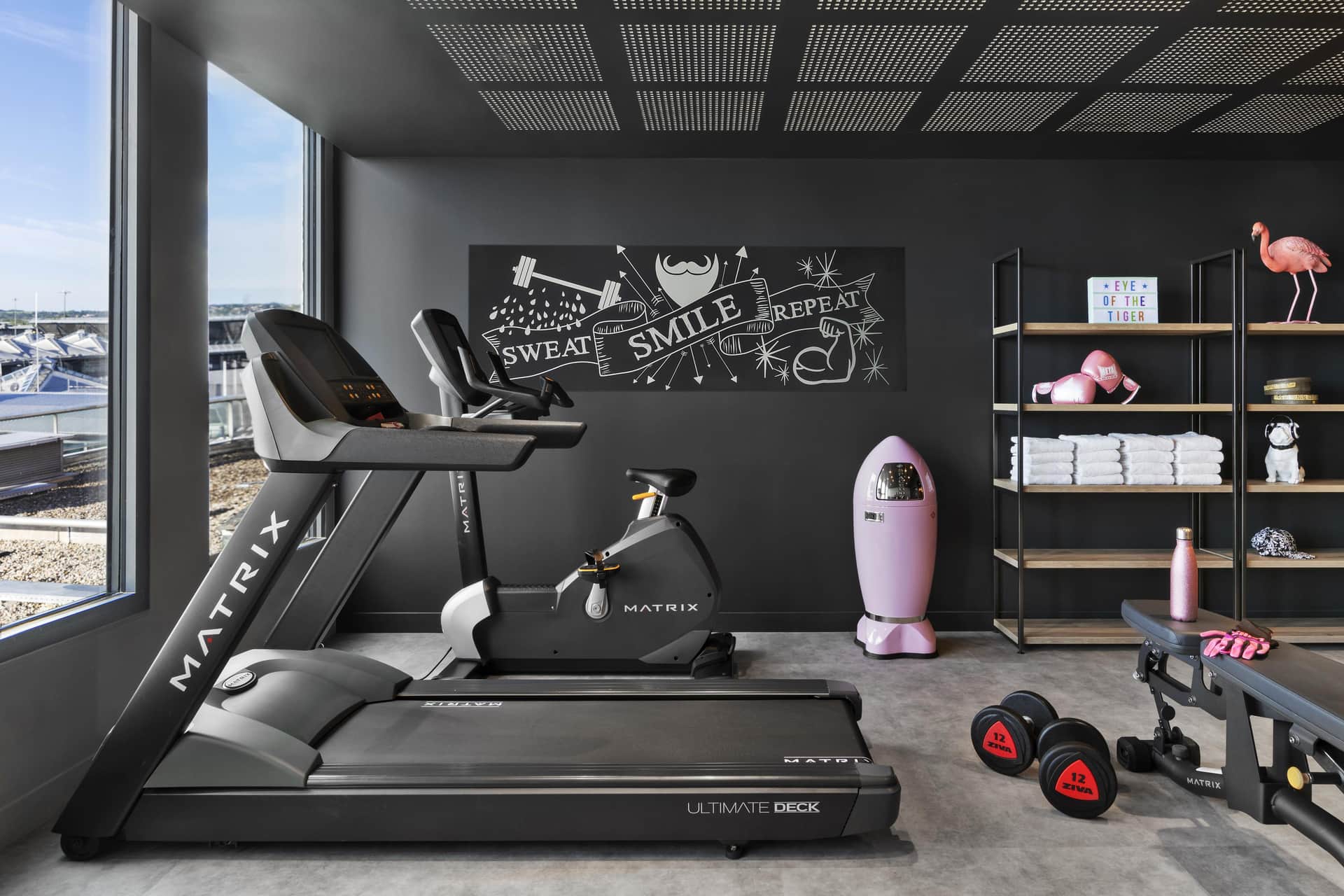 Moxy Lyon Airport