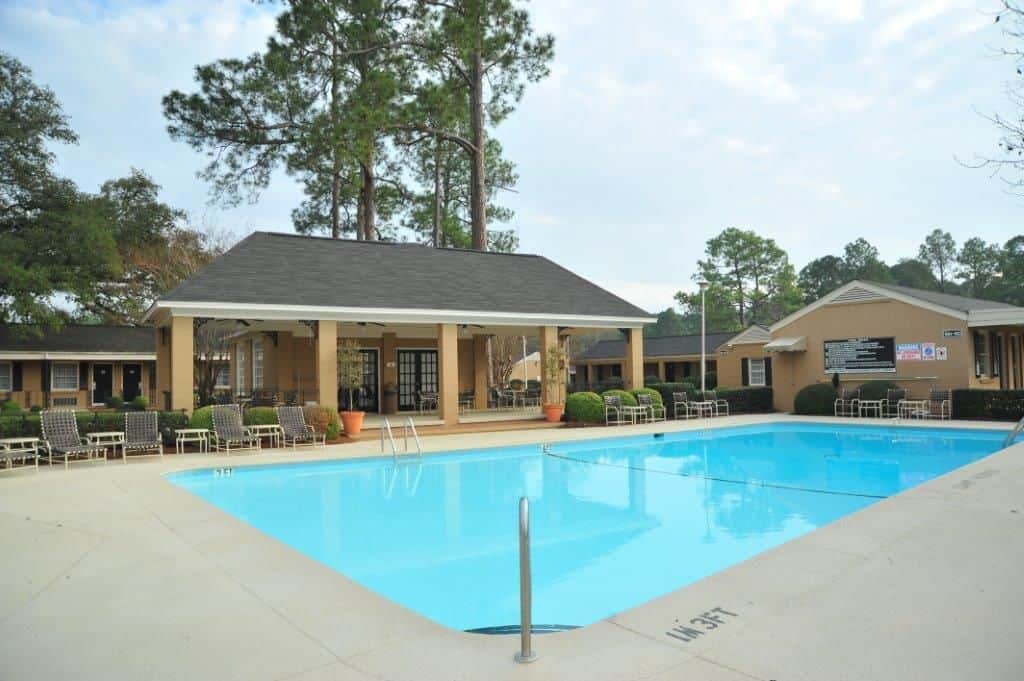 Merry Acres Inn