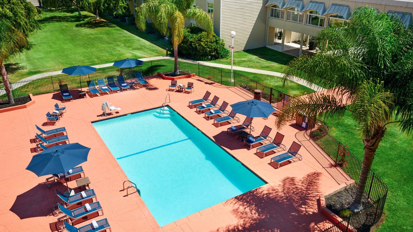 Hilton Oakland Airport