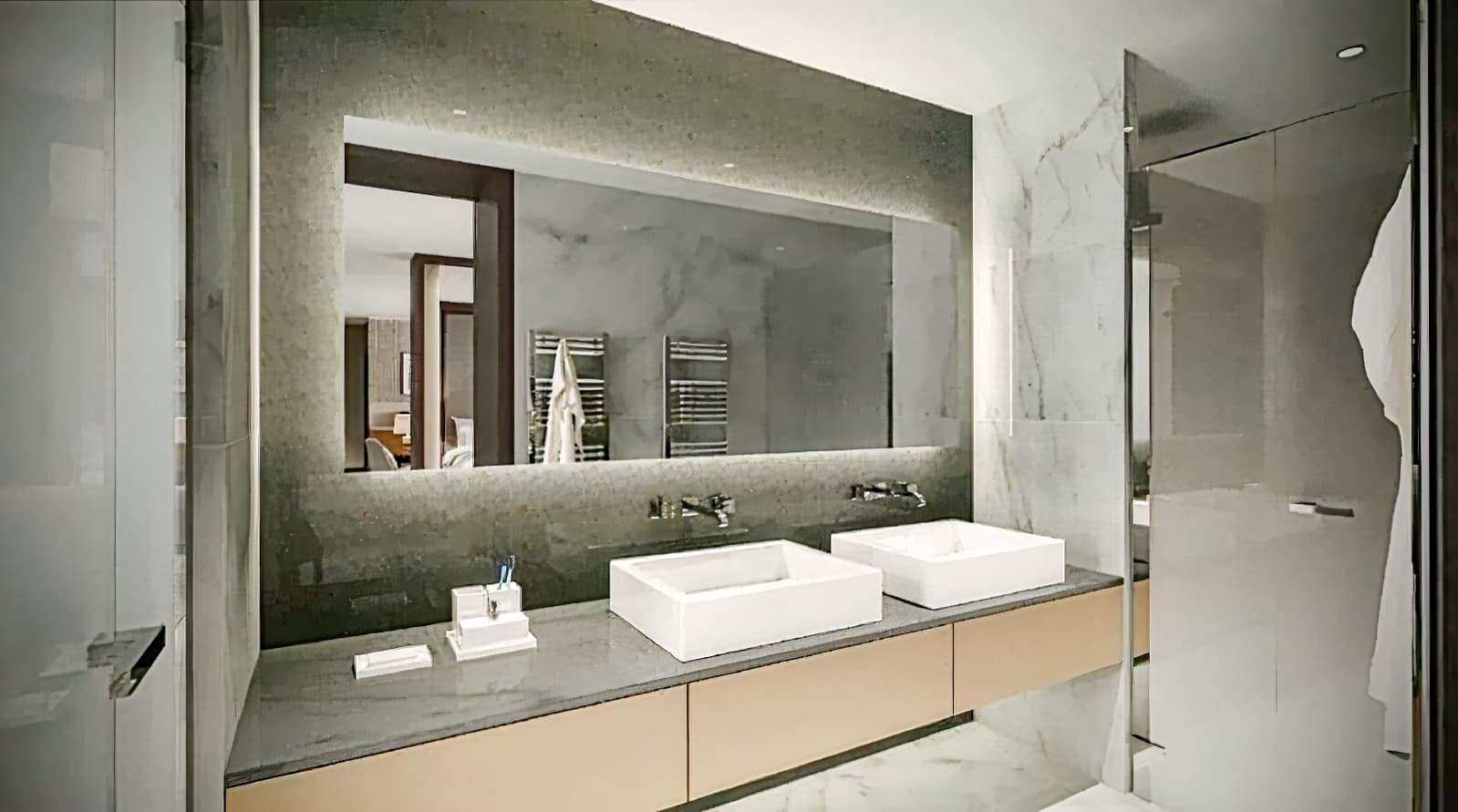 DoubleTree by Hilton Belfast City Ten Square