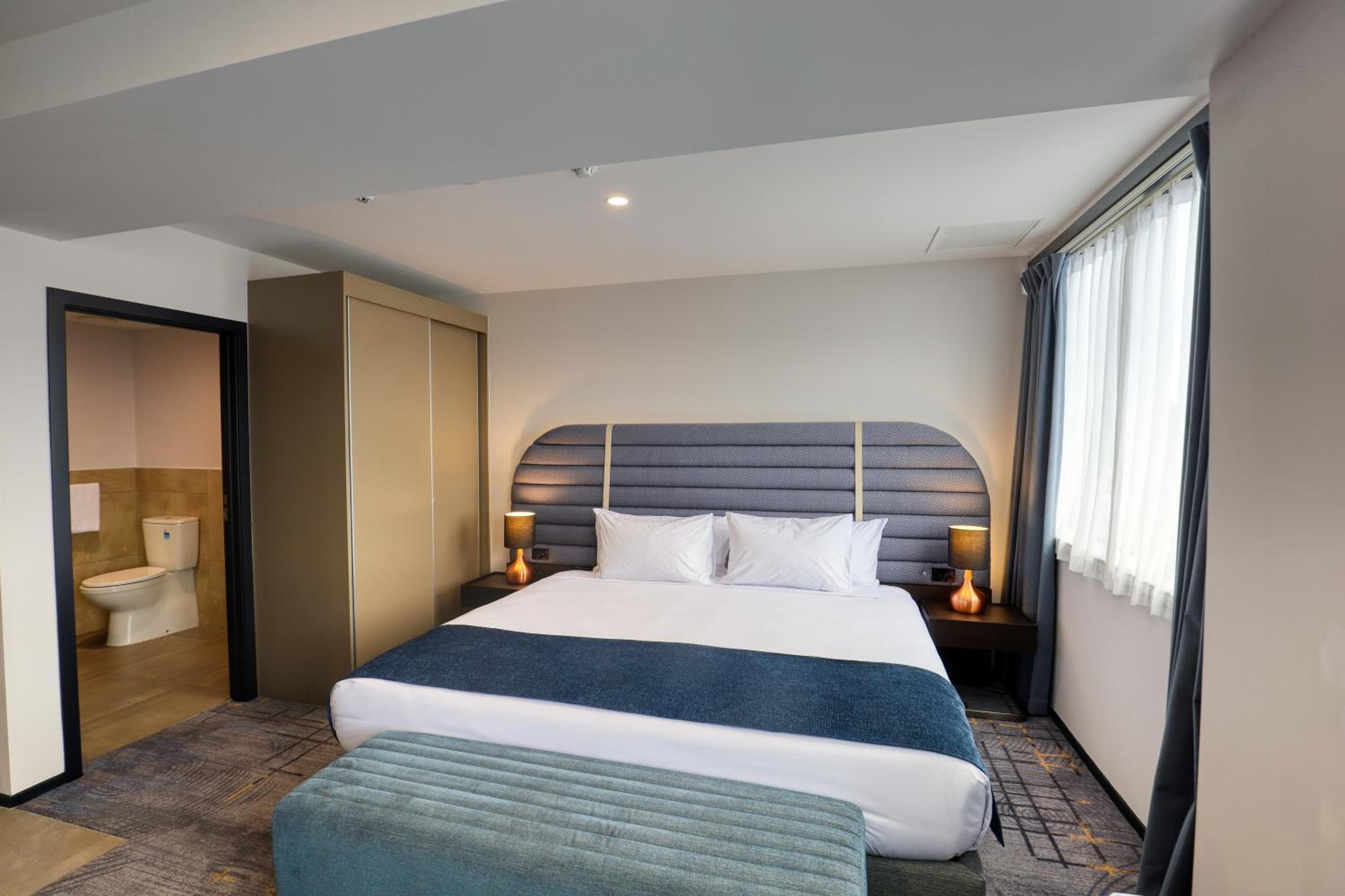 Marsden Suites Albany