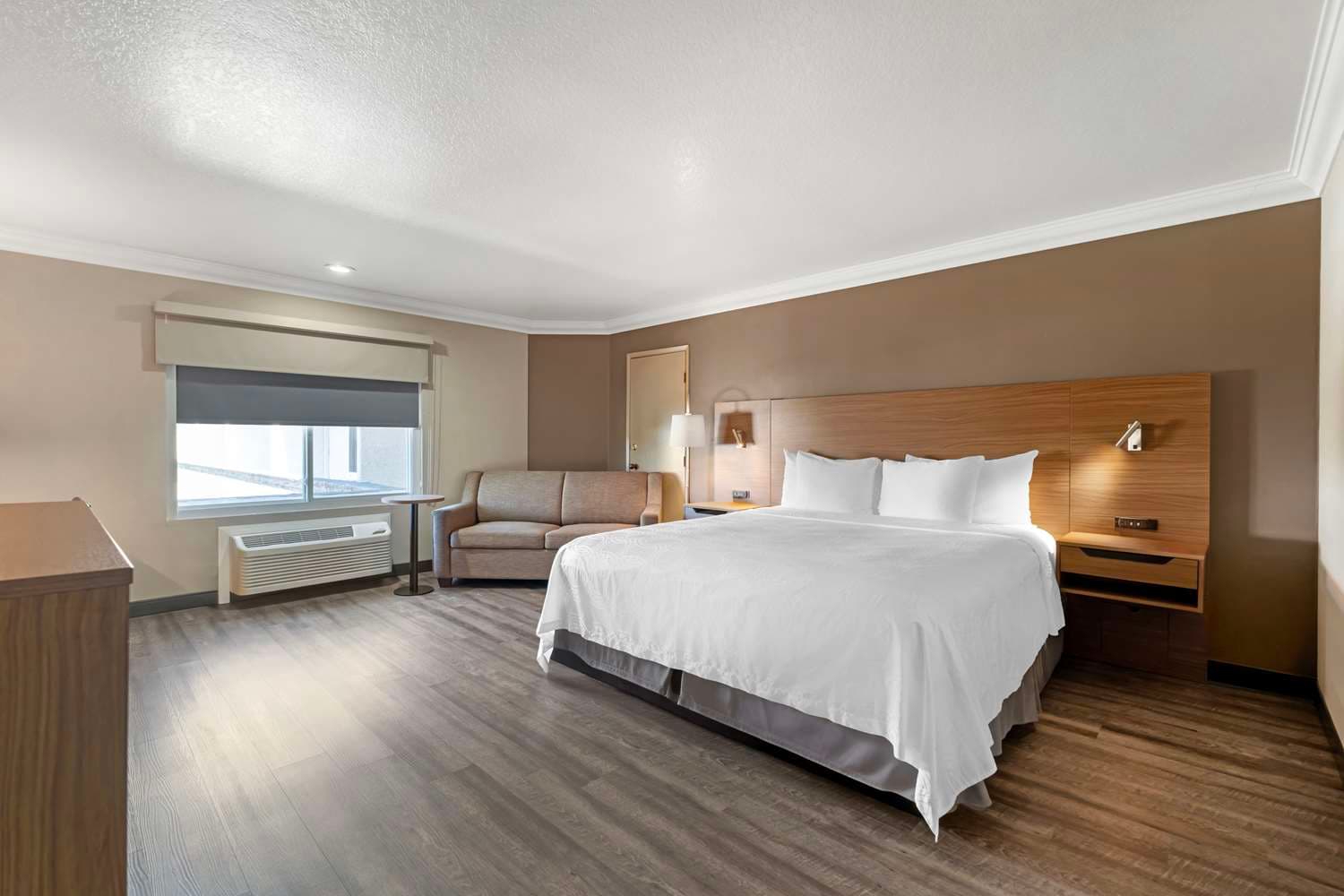 Best Western Plus Newport Mesa Inn