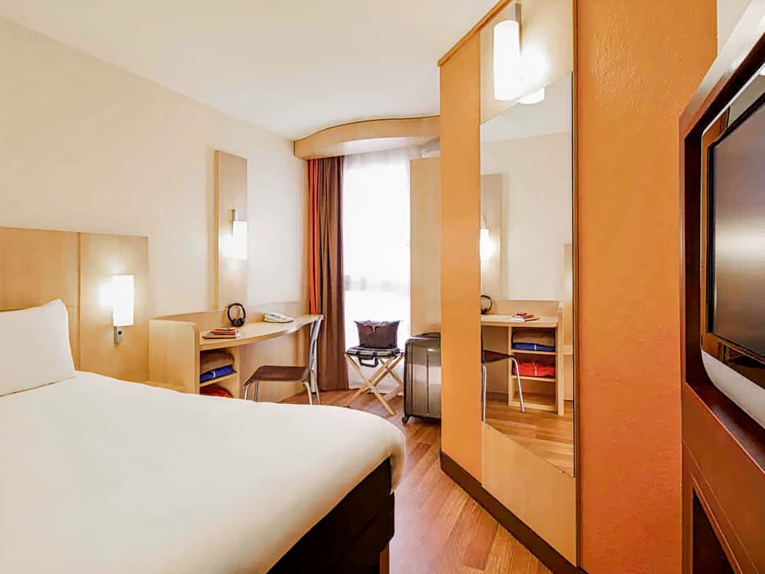 ibis Versailles Château