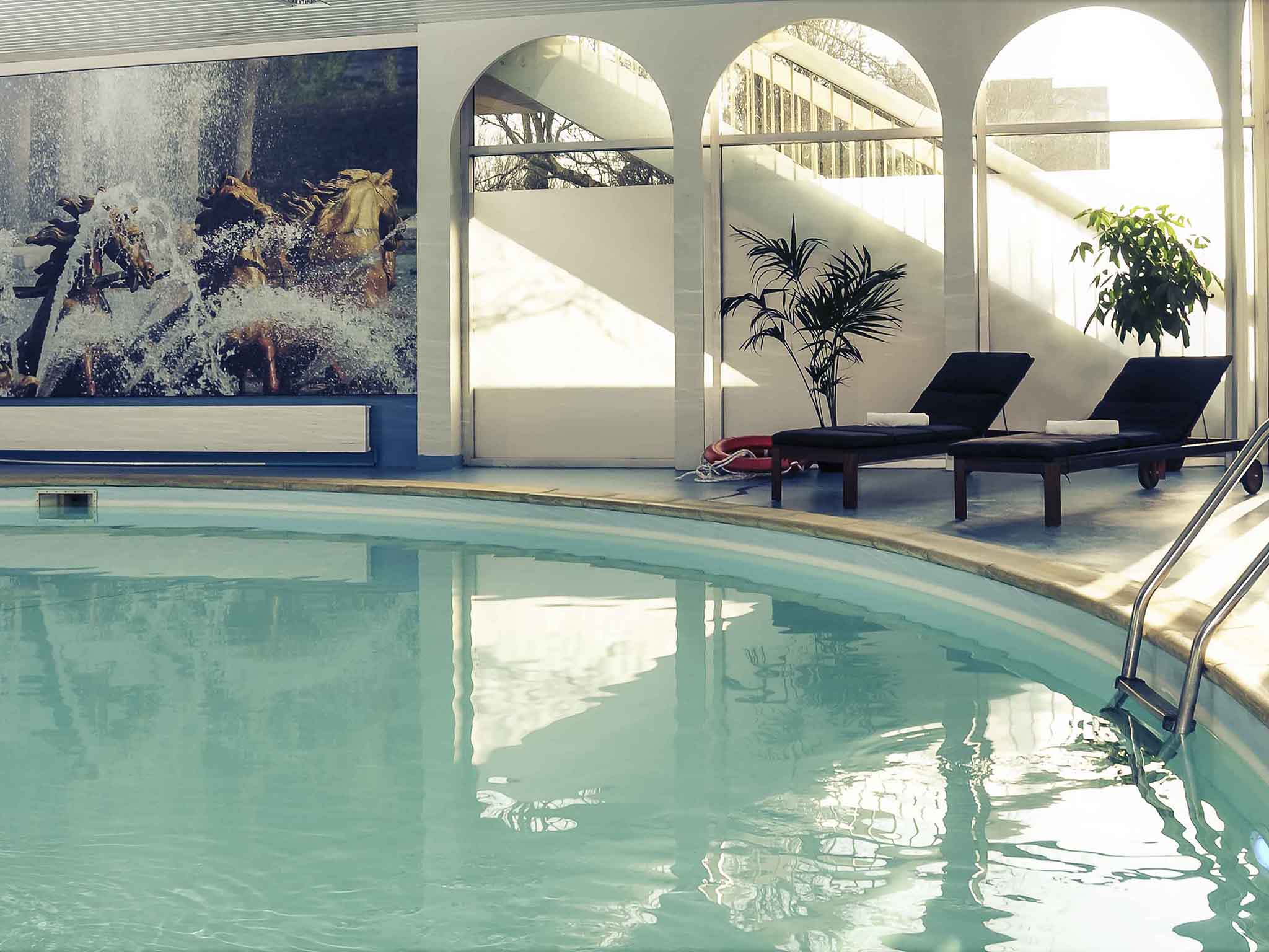 Mercure Paris Velizy Hotel