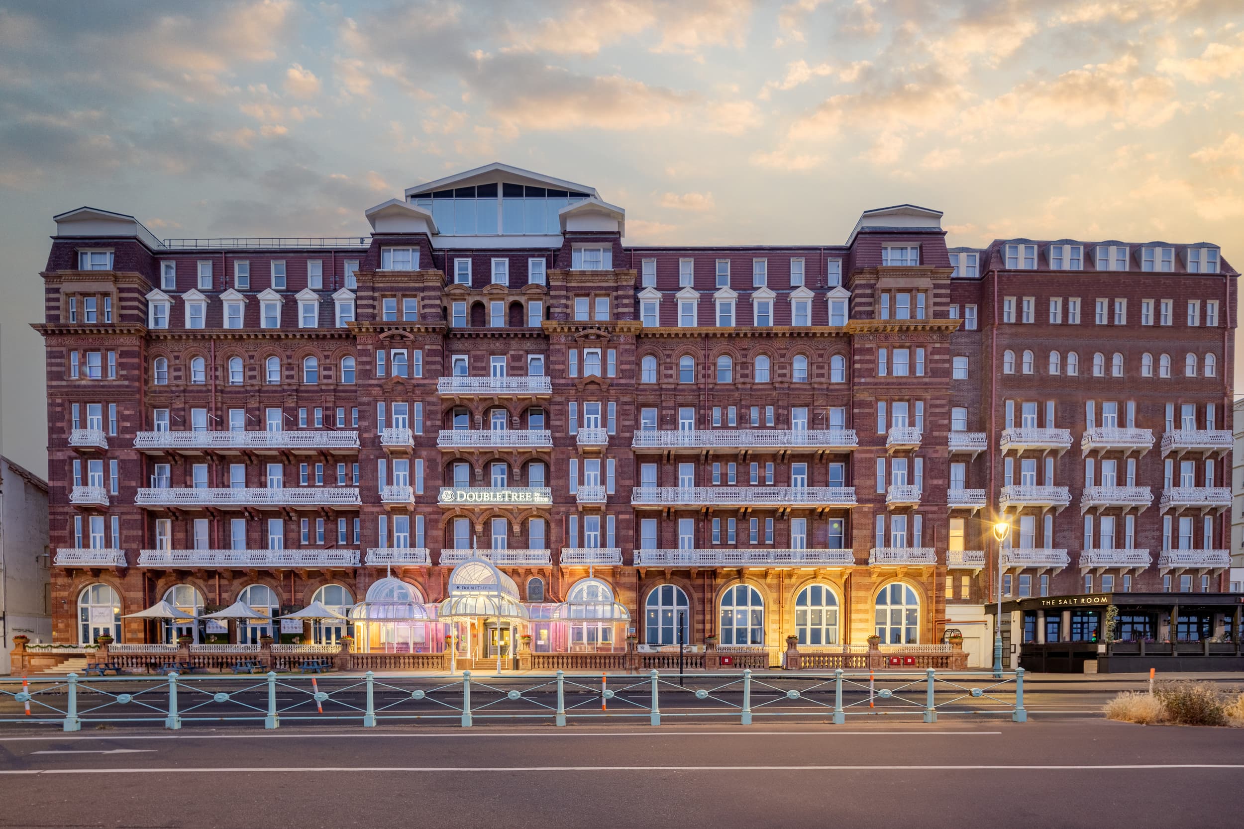 DoubleTree by Hilton Brighton Metropole