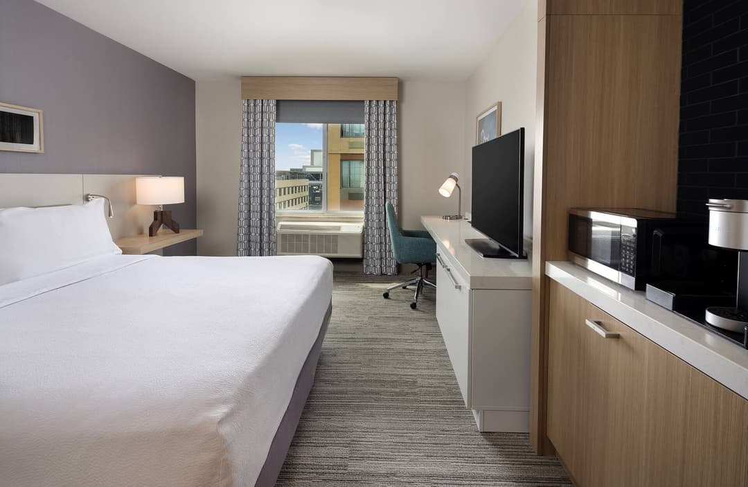 Hilton Garden Inn Queens / JFK Airport