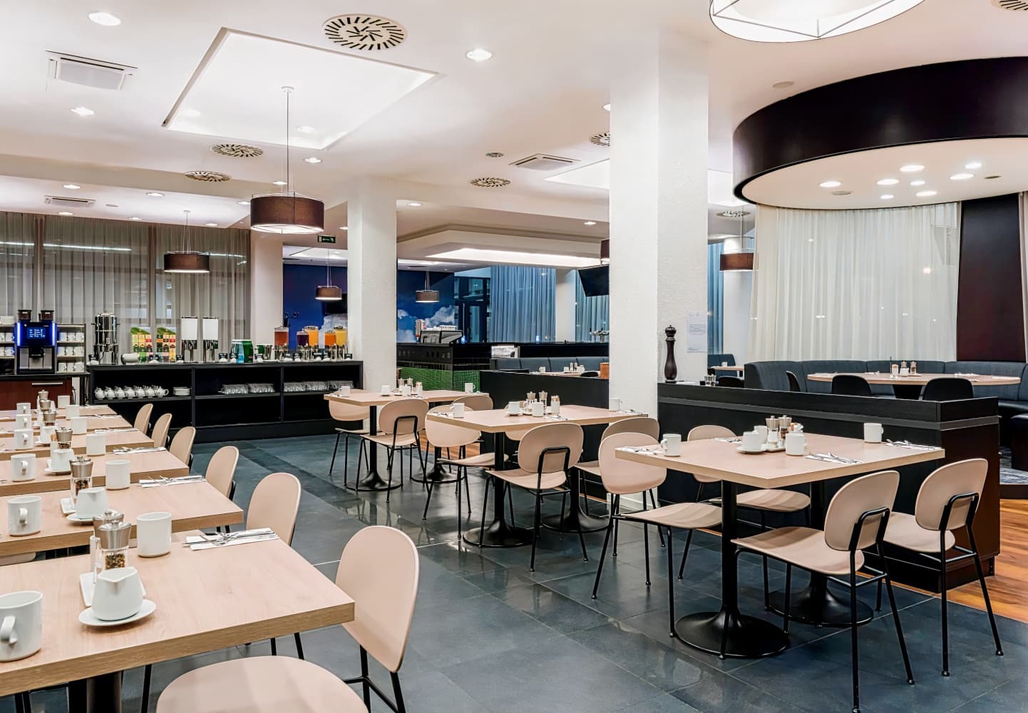 Courtyard Prague Airport