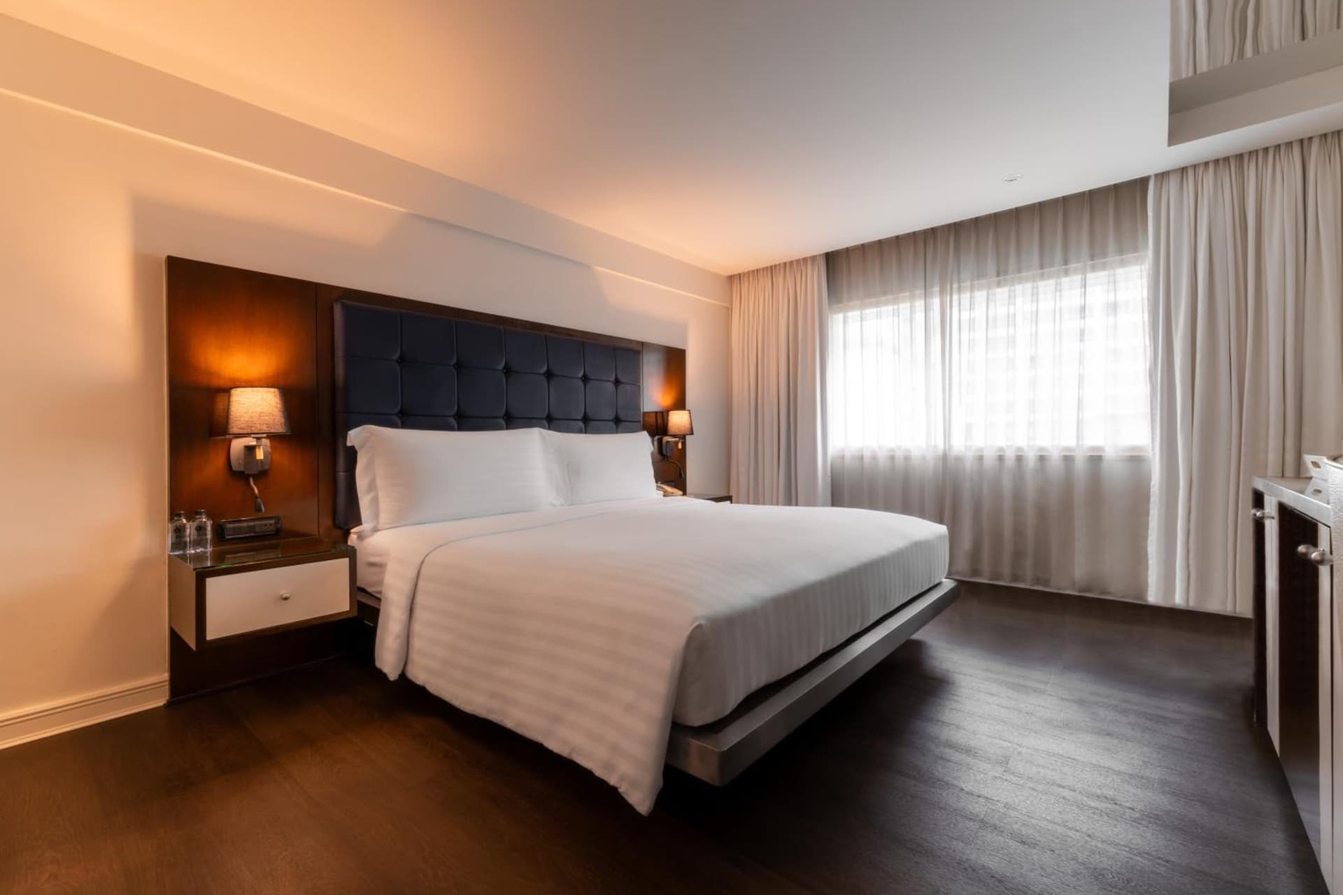 Night Hotel Bangkok - Sukhumvit 15