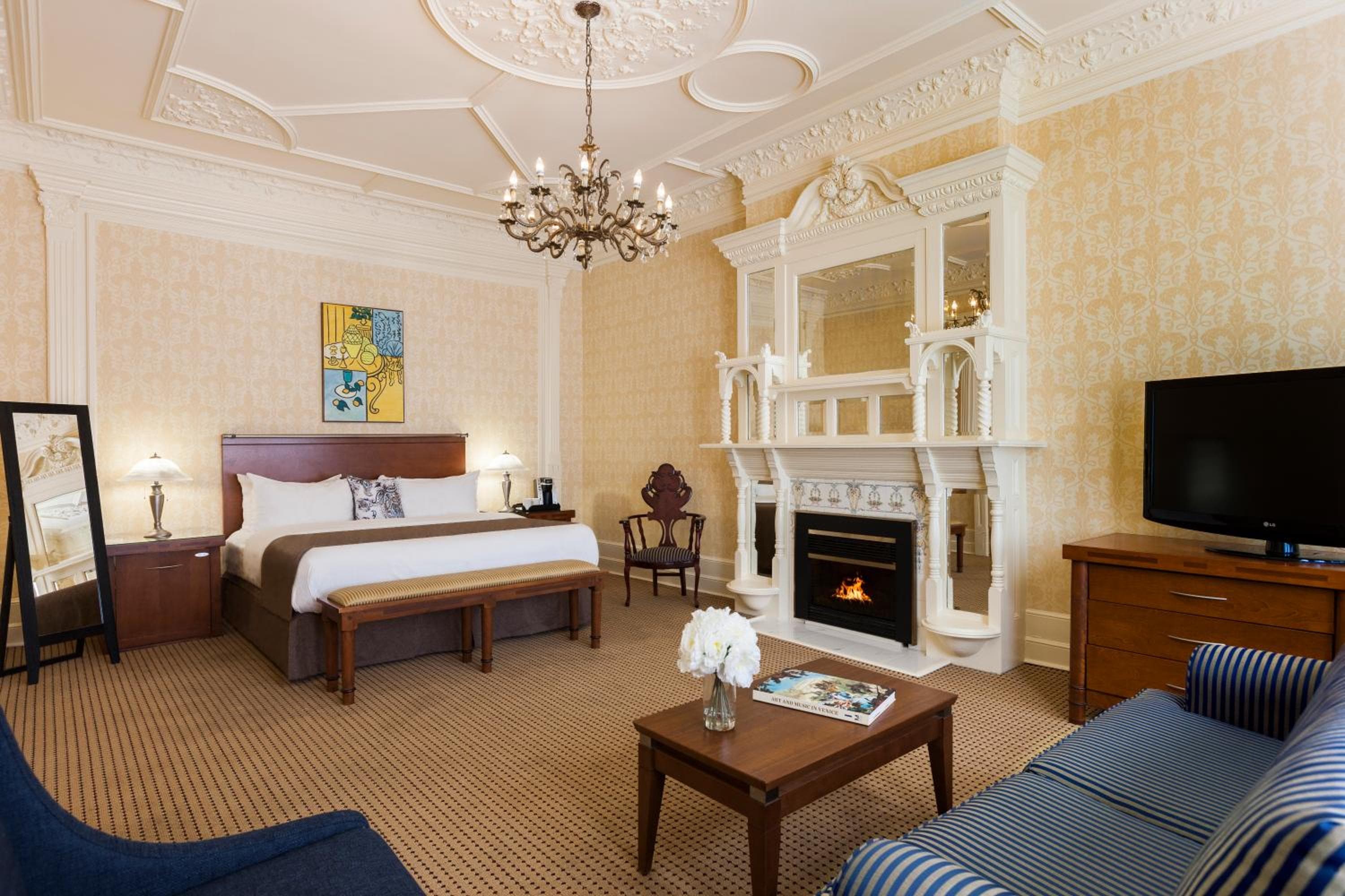 Chateau Versailles Montreal