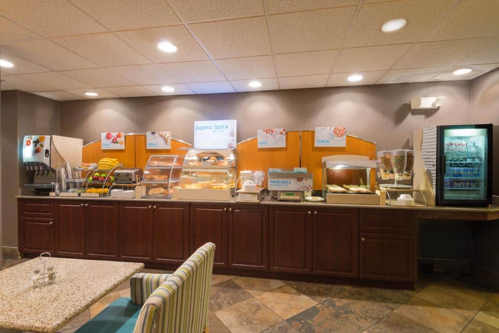 Holiday Inn Express & Suites Wheat Ridge-Denver West