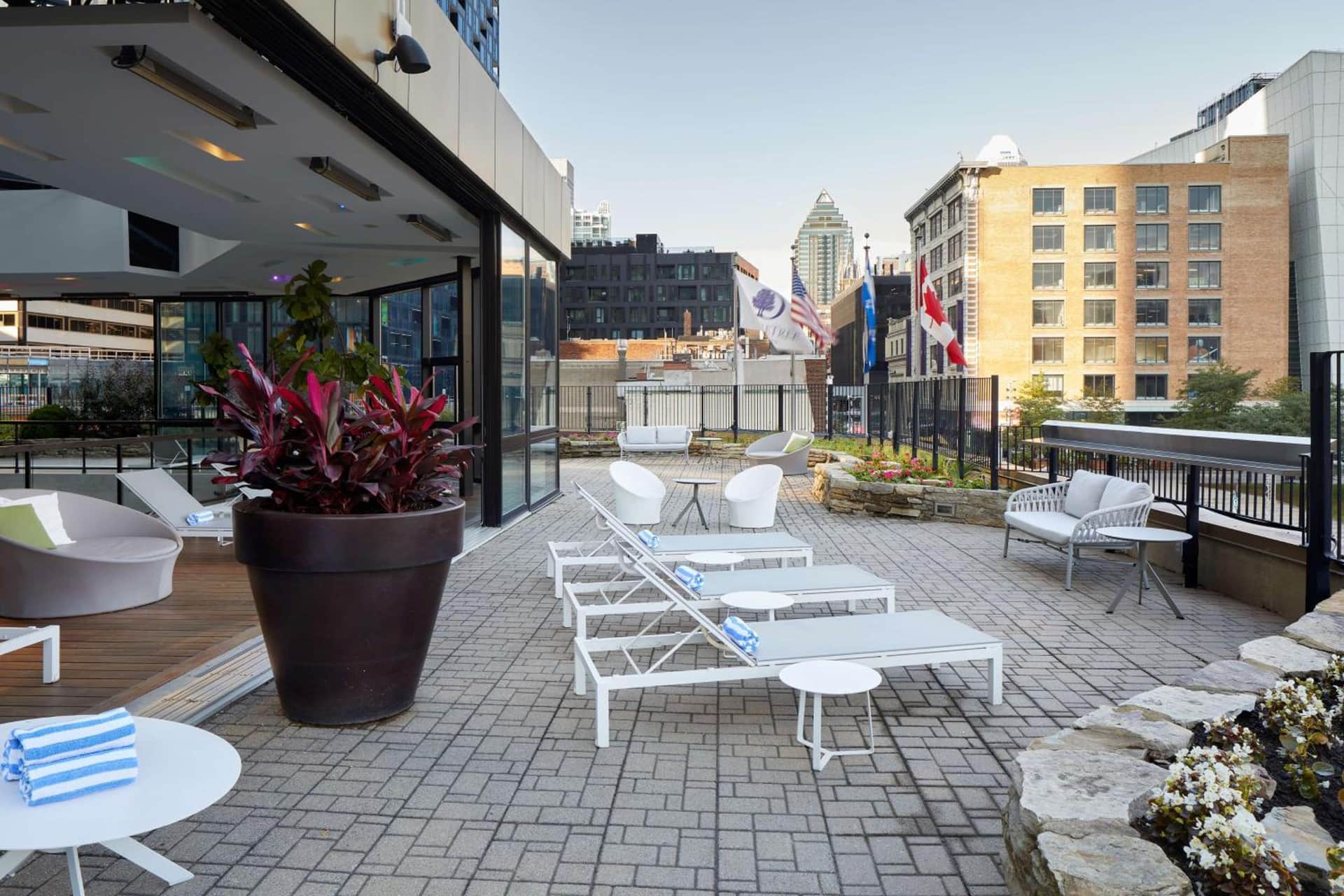 DoubleTree by Hilton Montreal