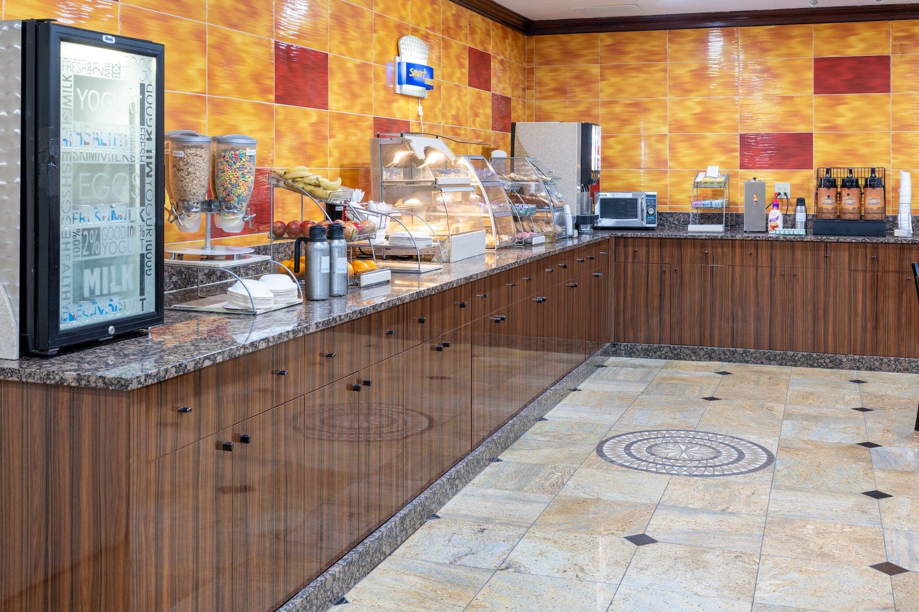 Days Hotel by Wyndham North Bergen /NYC Area