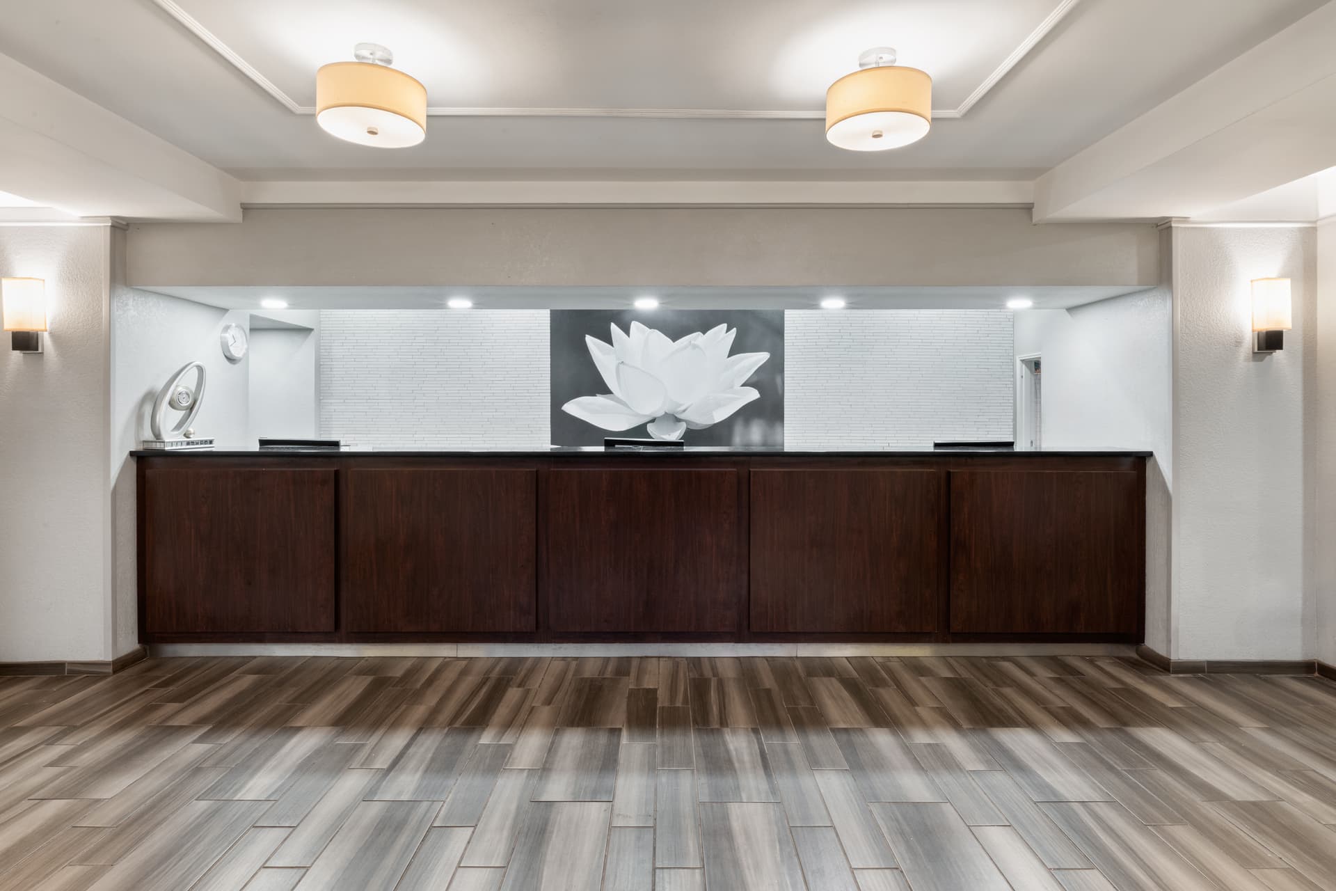 La Quinta Inn & Suites by Wyndham San Antonio Airport