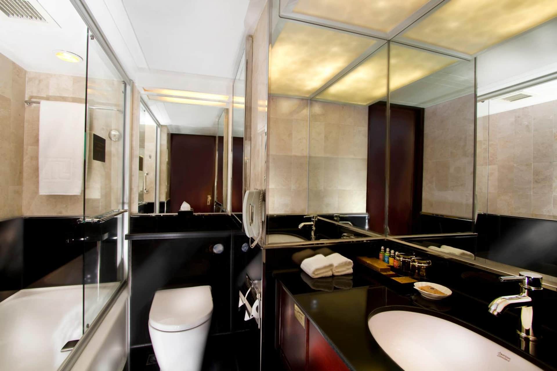 Regal Kowloon Hotel