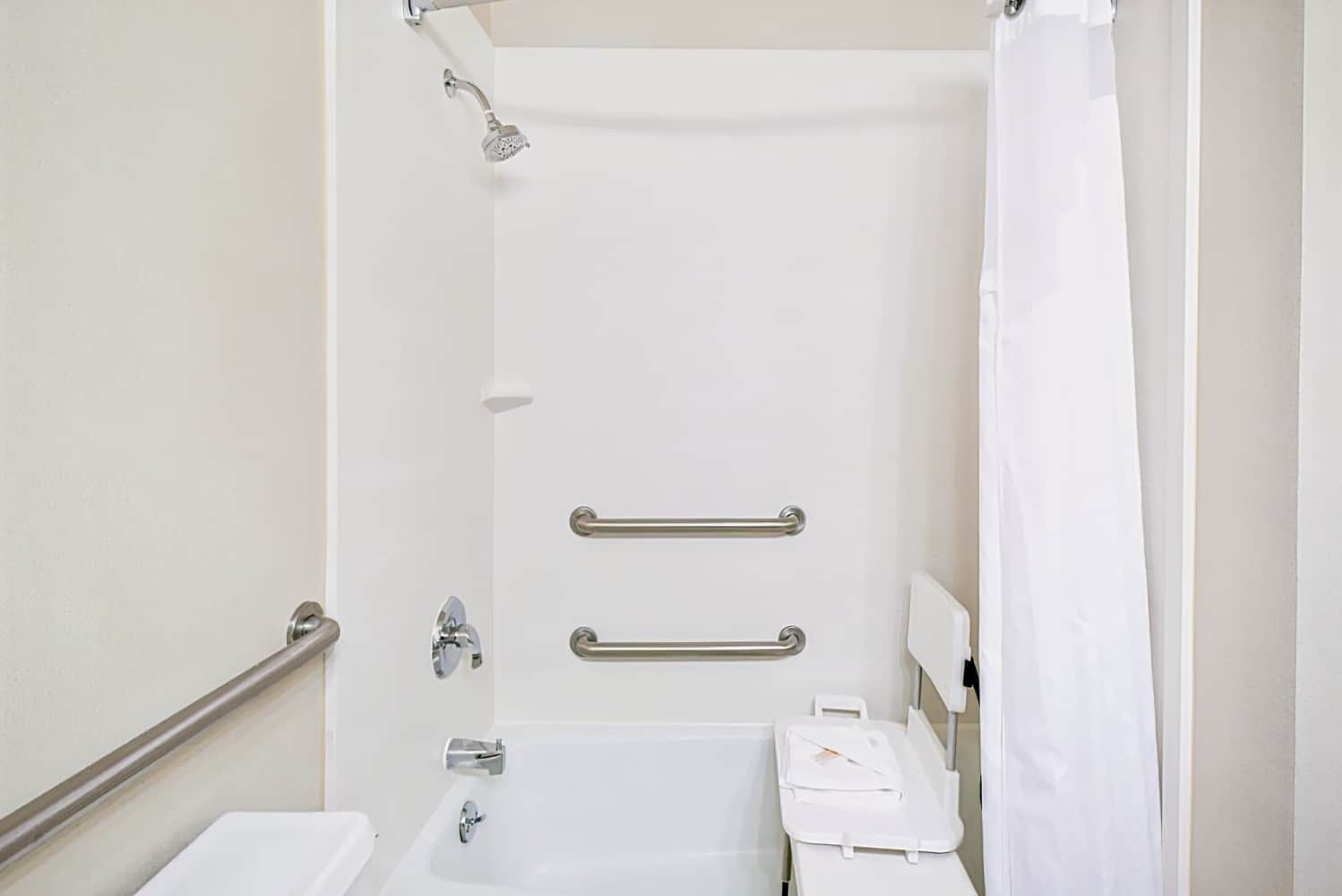 Holiday Inn Roanoke - Tanglewood Route 419 & I 581, an IHG Hotel