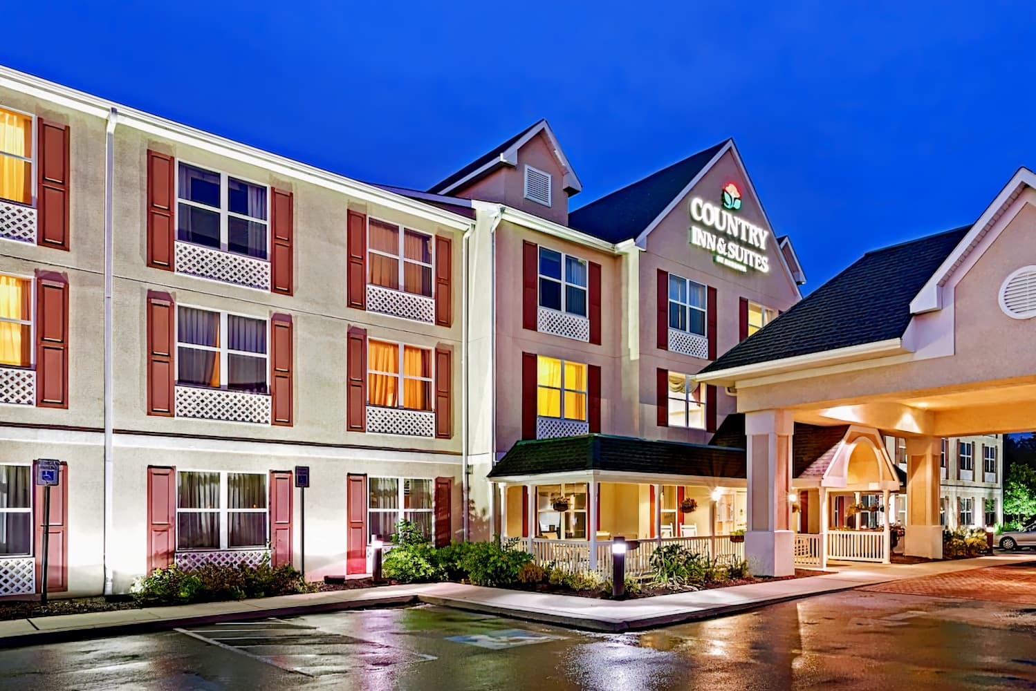 Country Inn & Suites by Radisson, Harrisburg Northeast