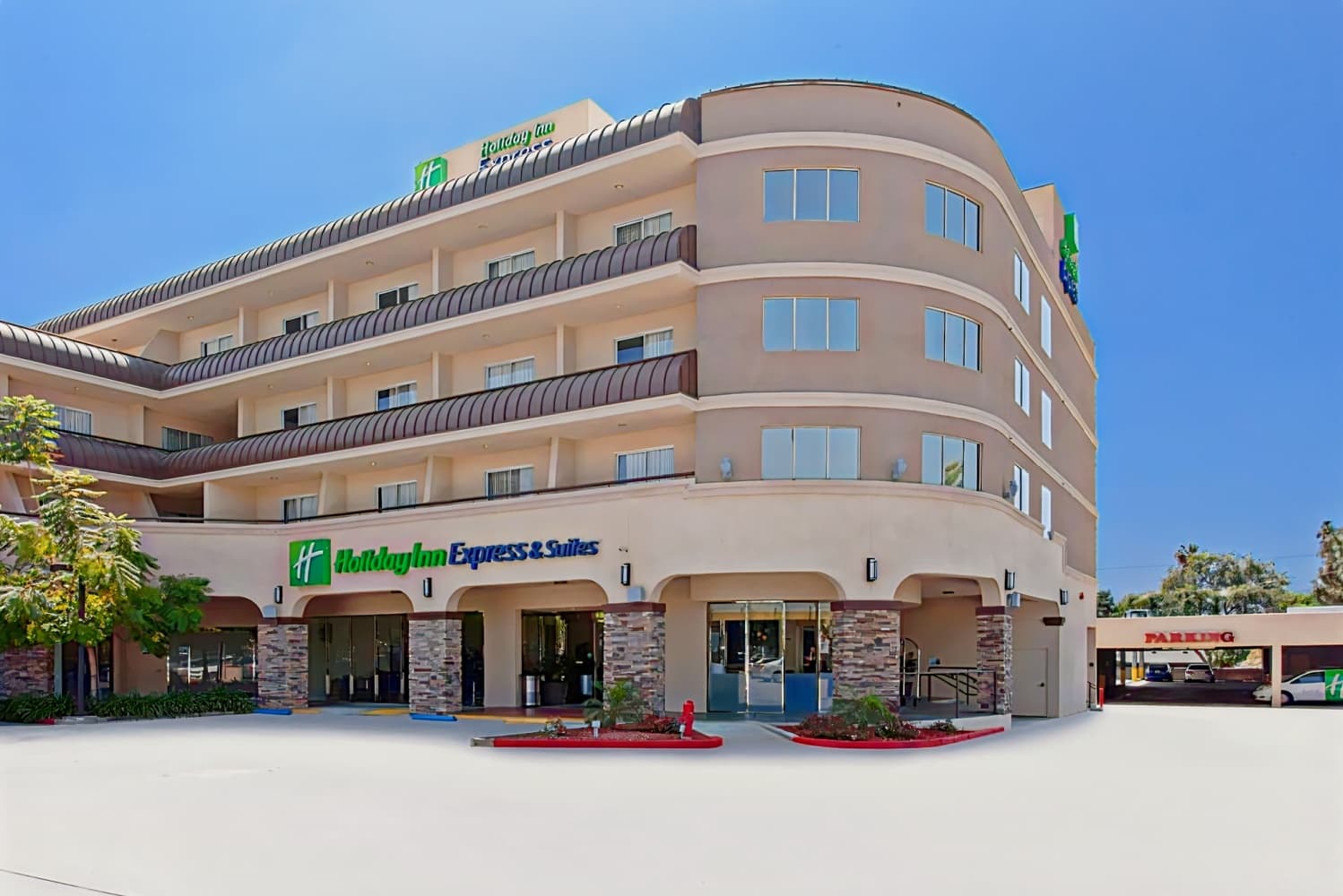 Holiday Inn Express Hotel & Suites Pasadena-Colorado Boulevard, an IHG Hotel