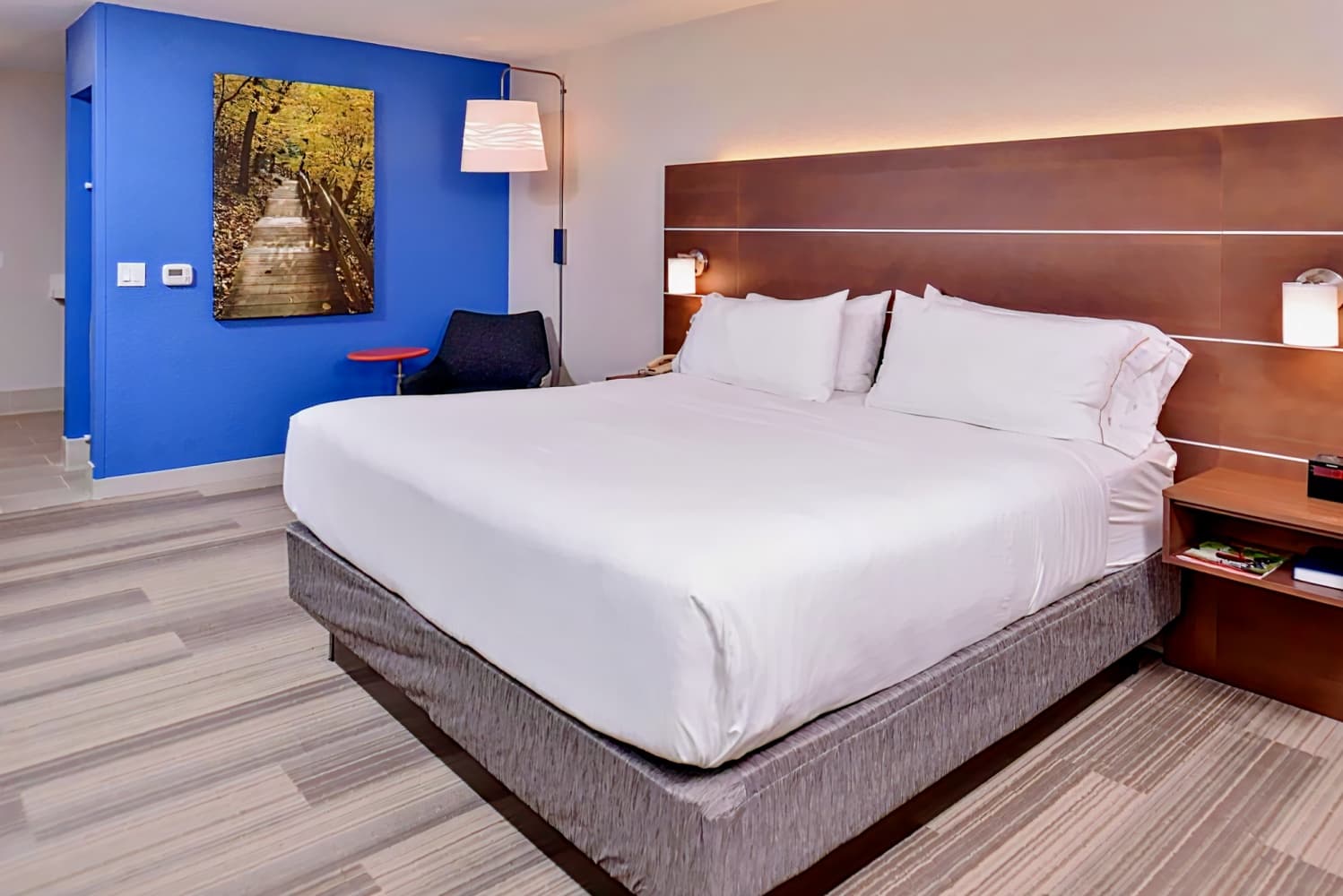 Holiday Inn Express Hotel and Suites Stevens Point