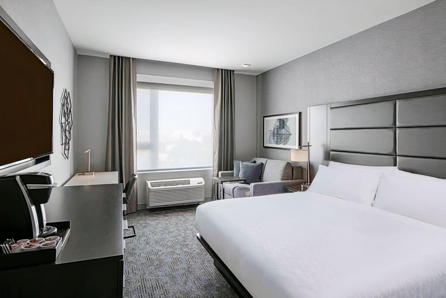 Holiday Inn Express Boston Logan Airport - Revere