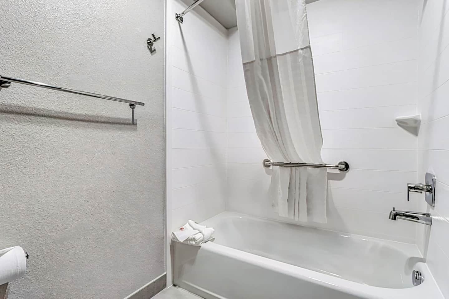 Comfort Inn & Suites Pacific – Auburn