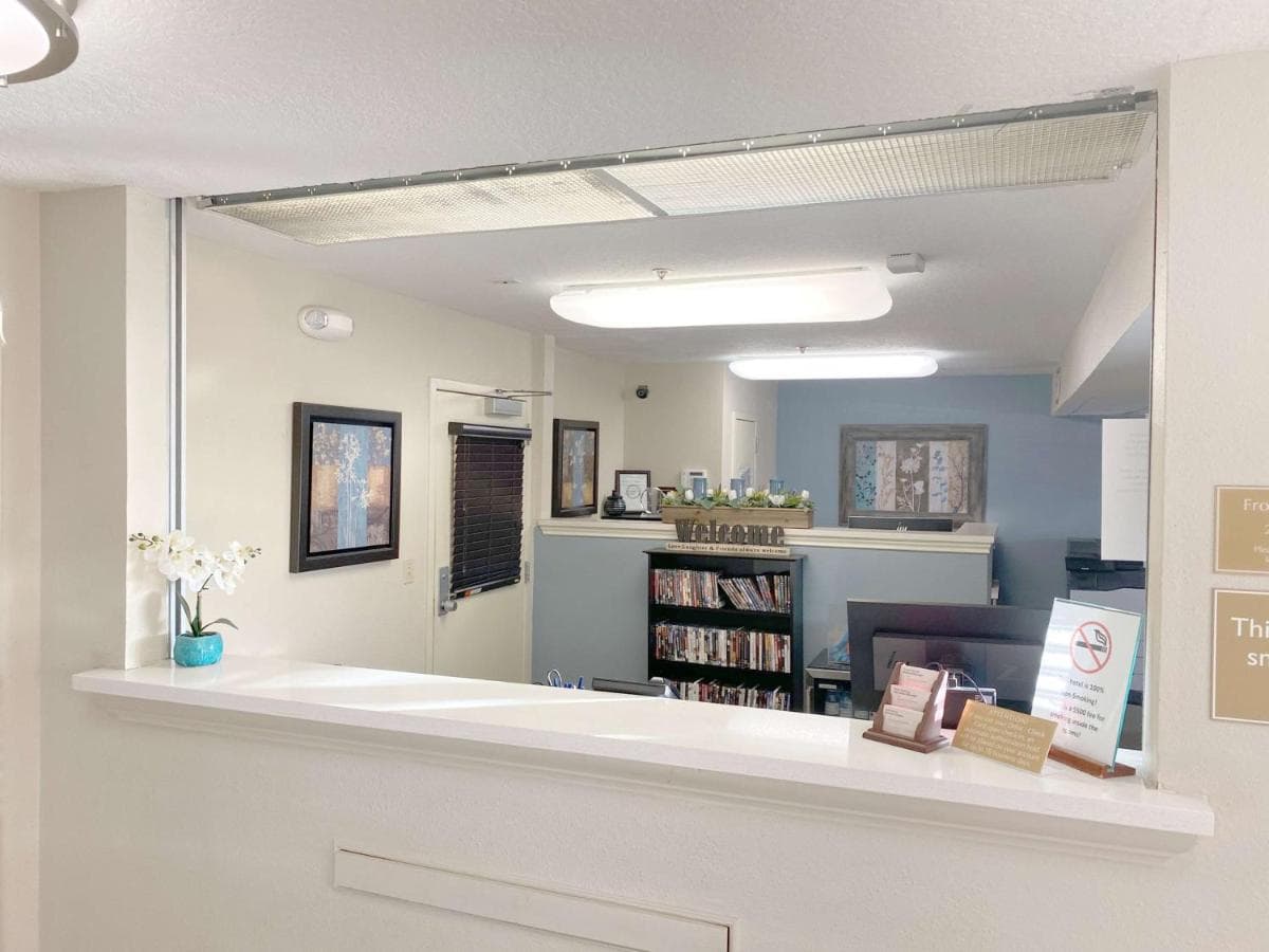 Sonesta Simply Suites Houston W Beltway