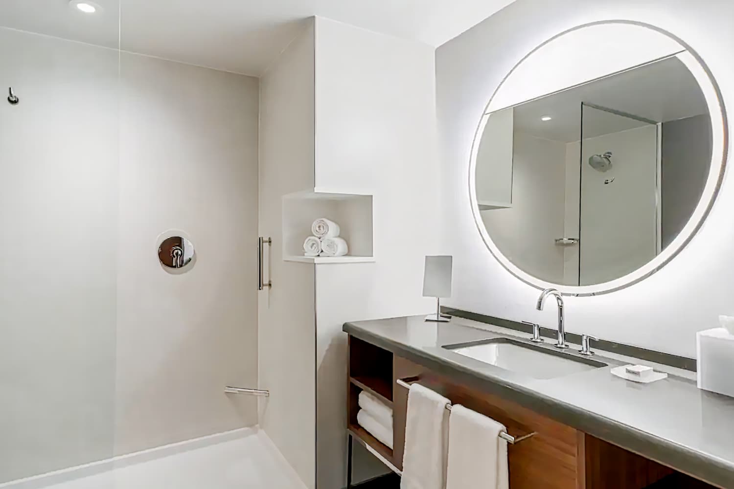 Courtyard by Marriott Charlotte Waverly