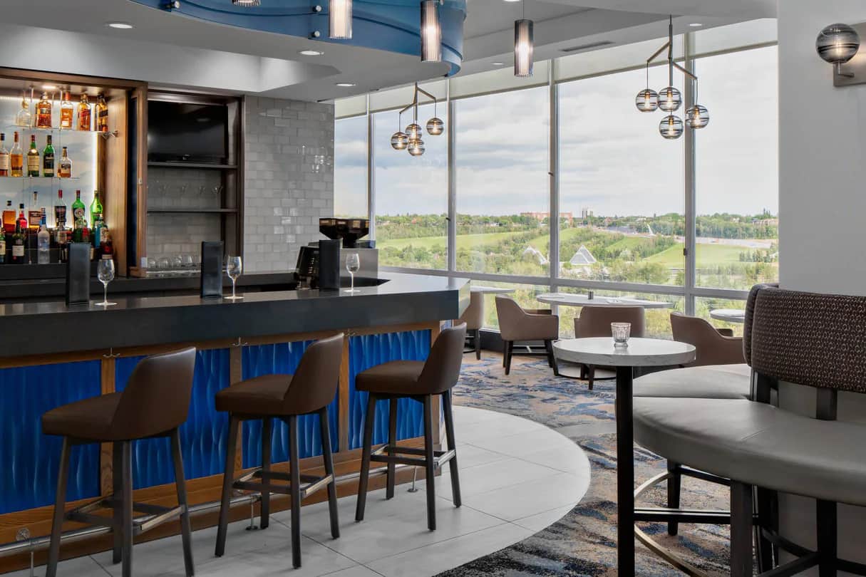 Courtyard By Marriott Edmonton Downtown