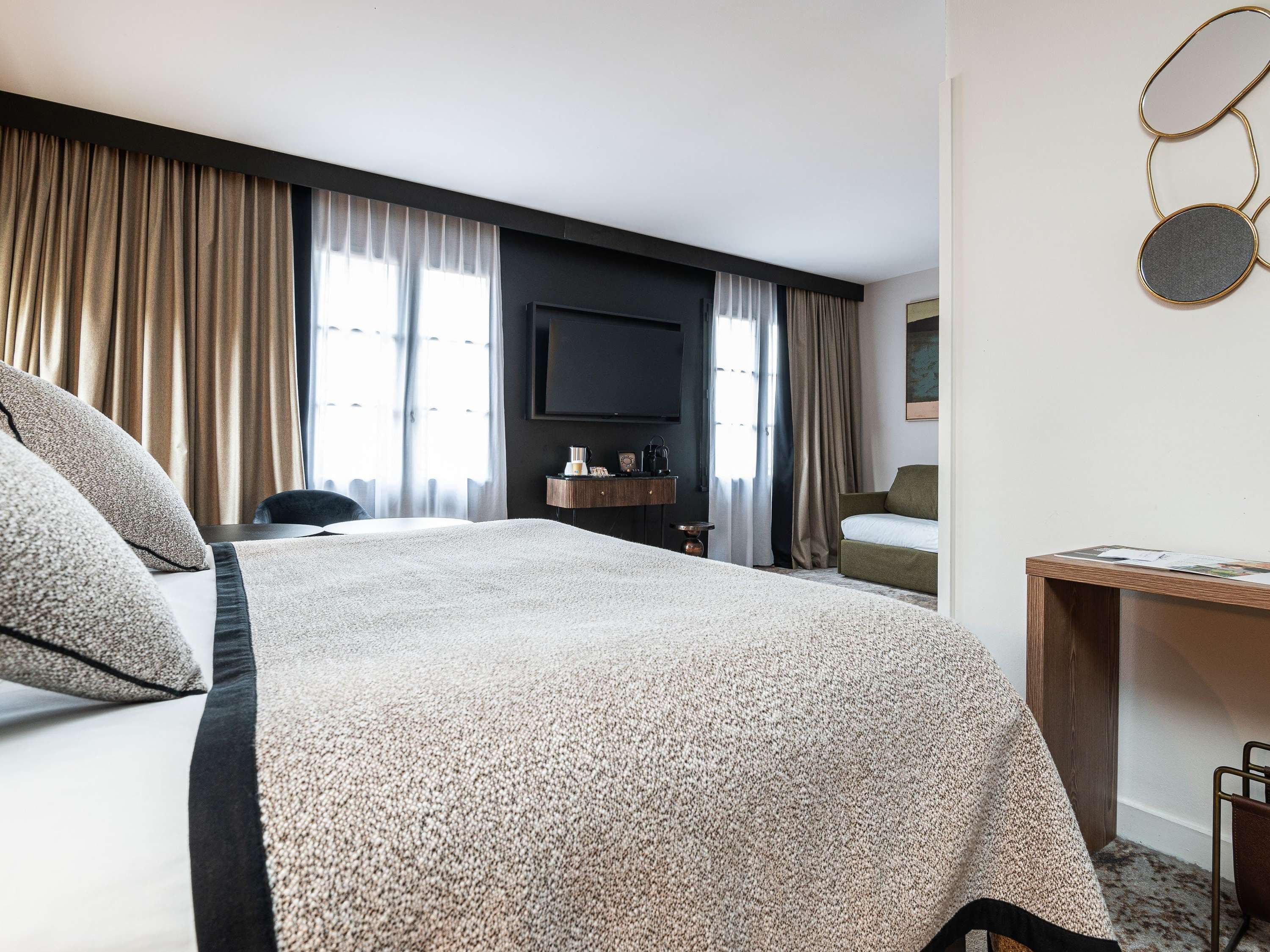 Mercure Carcassonne La Cité hotel