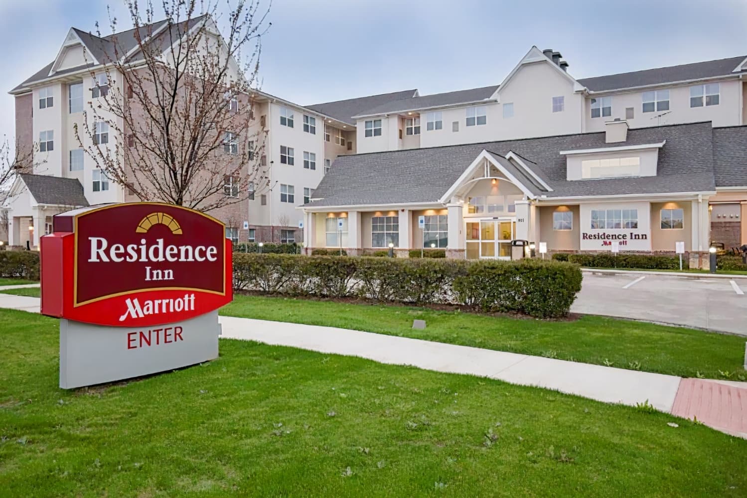 Residence Inn by Marriott Arlington