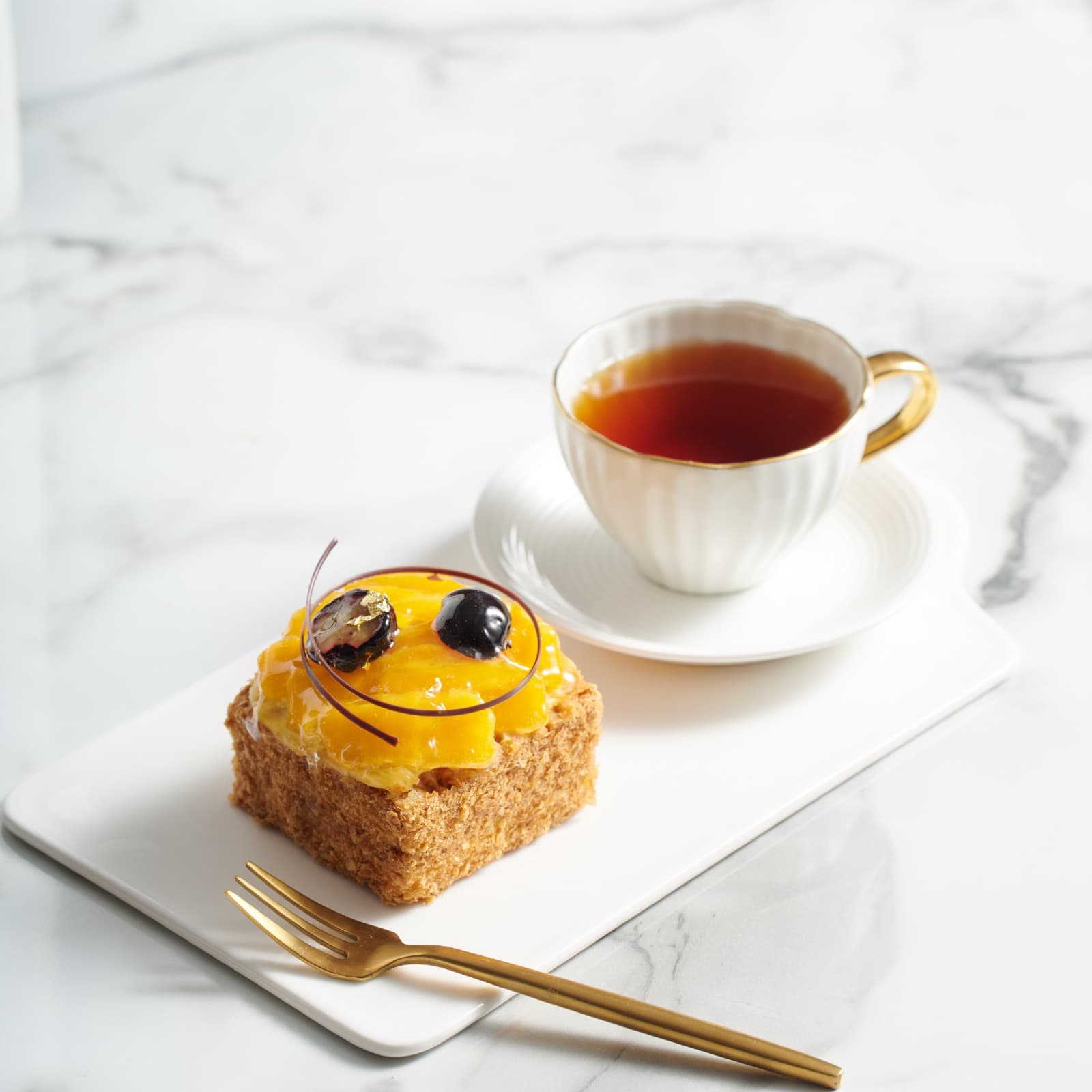 The Royal Garden Kowloon East (formerly: Royal Plaza Hong Kong Kowloon East, an IHG Hotel)