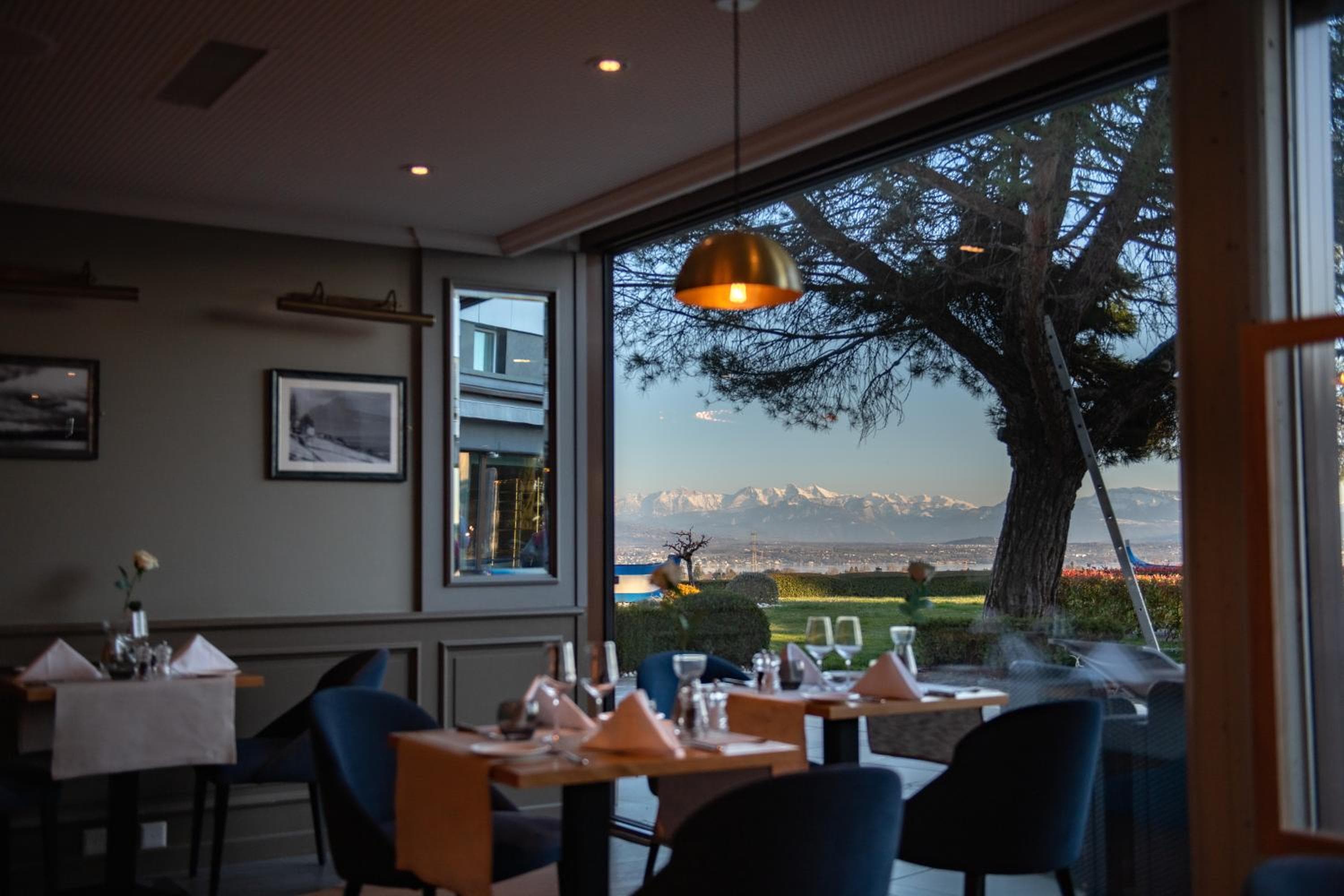 Everness Hotel & Resort