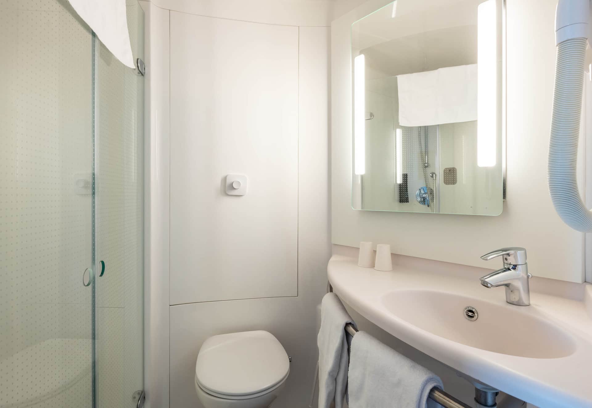 B&B Calais Terminal Cité de l'Europe 3 étoiles