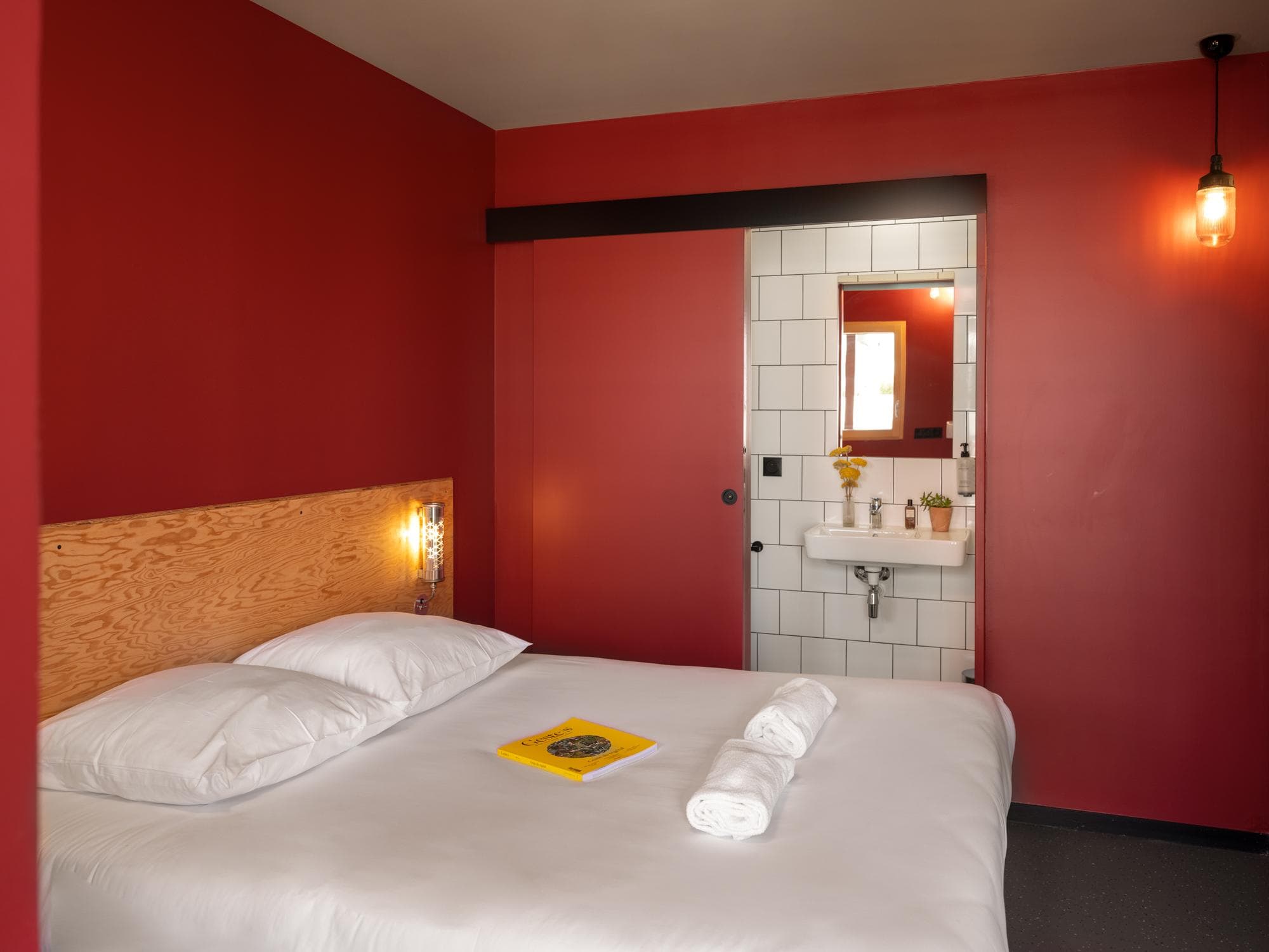 Eklo Hotels Bordeaux Centre Bastide