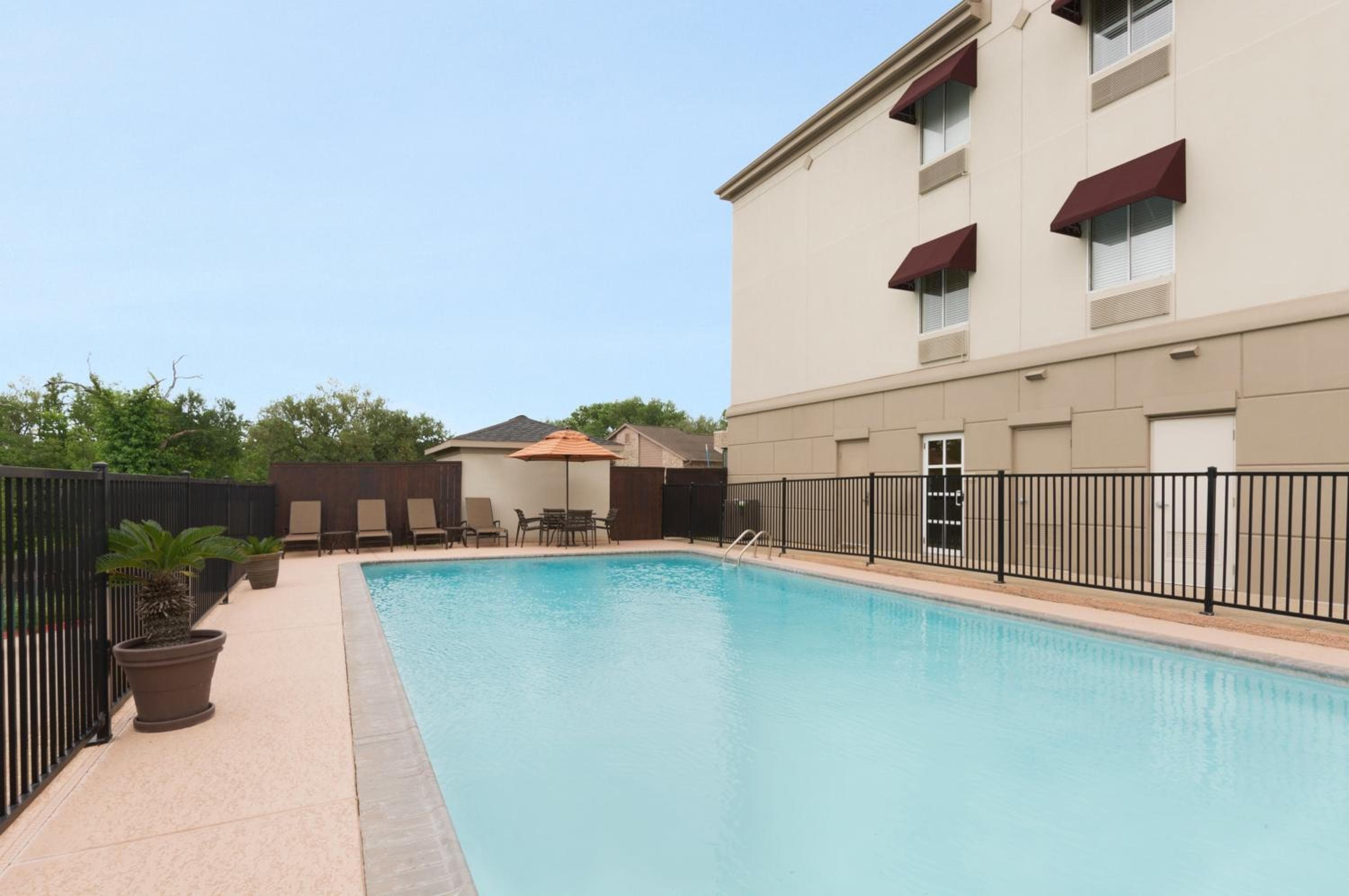 Hawthorn Extended Stay by Wyndham College Station