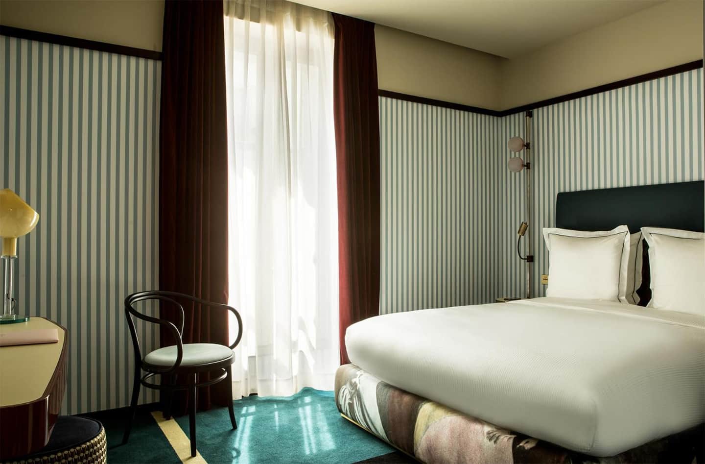 Hôtel du Rond-Point des Champs Elysées - Esprit de France