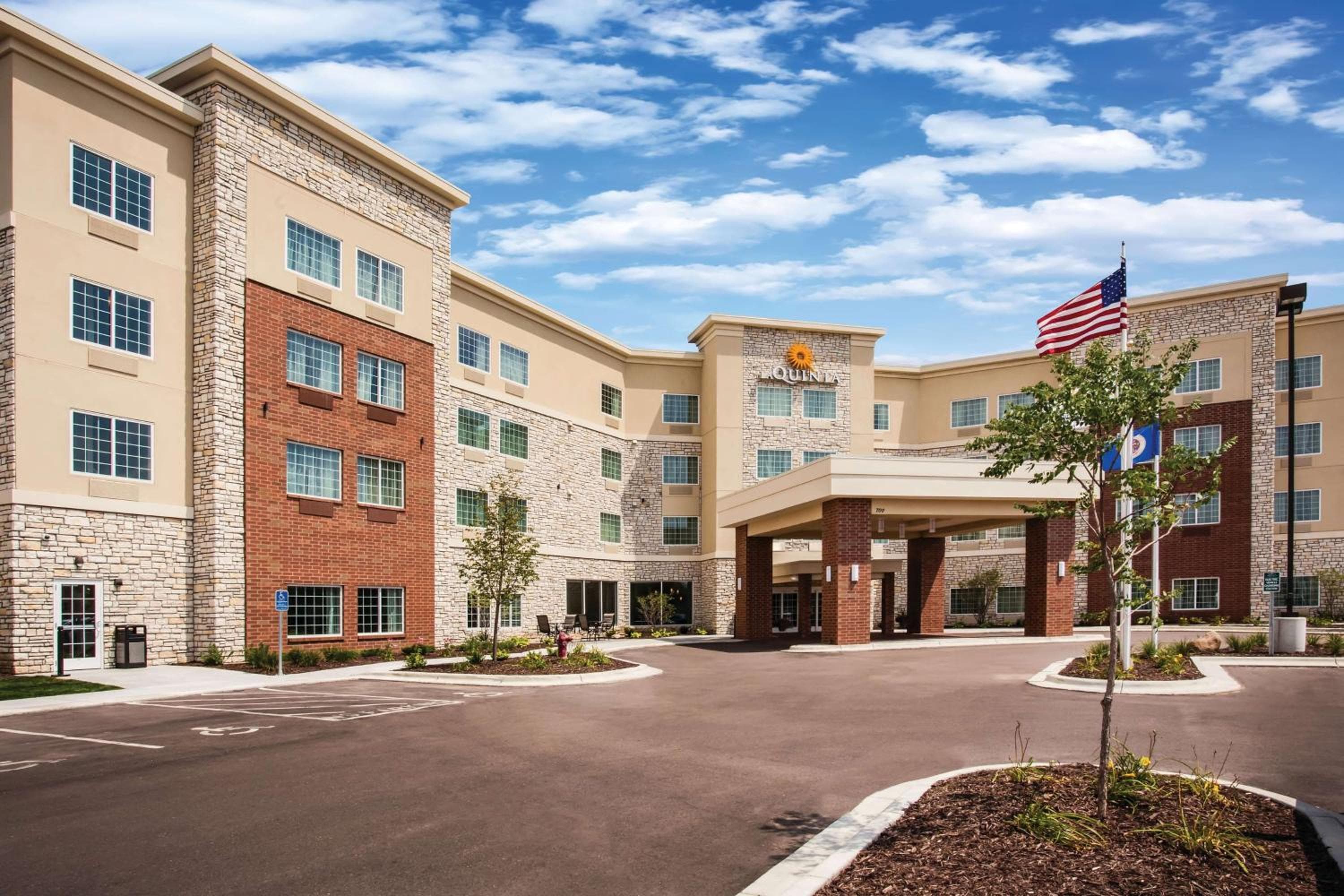 La Quinta Inn & Suites by Wyndham St. Paul-Woodbury