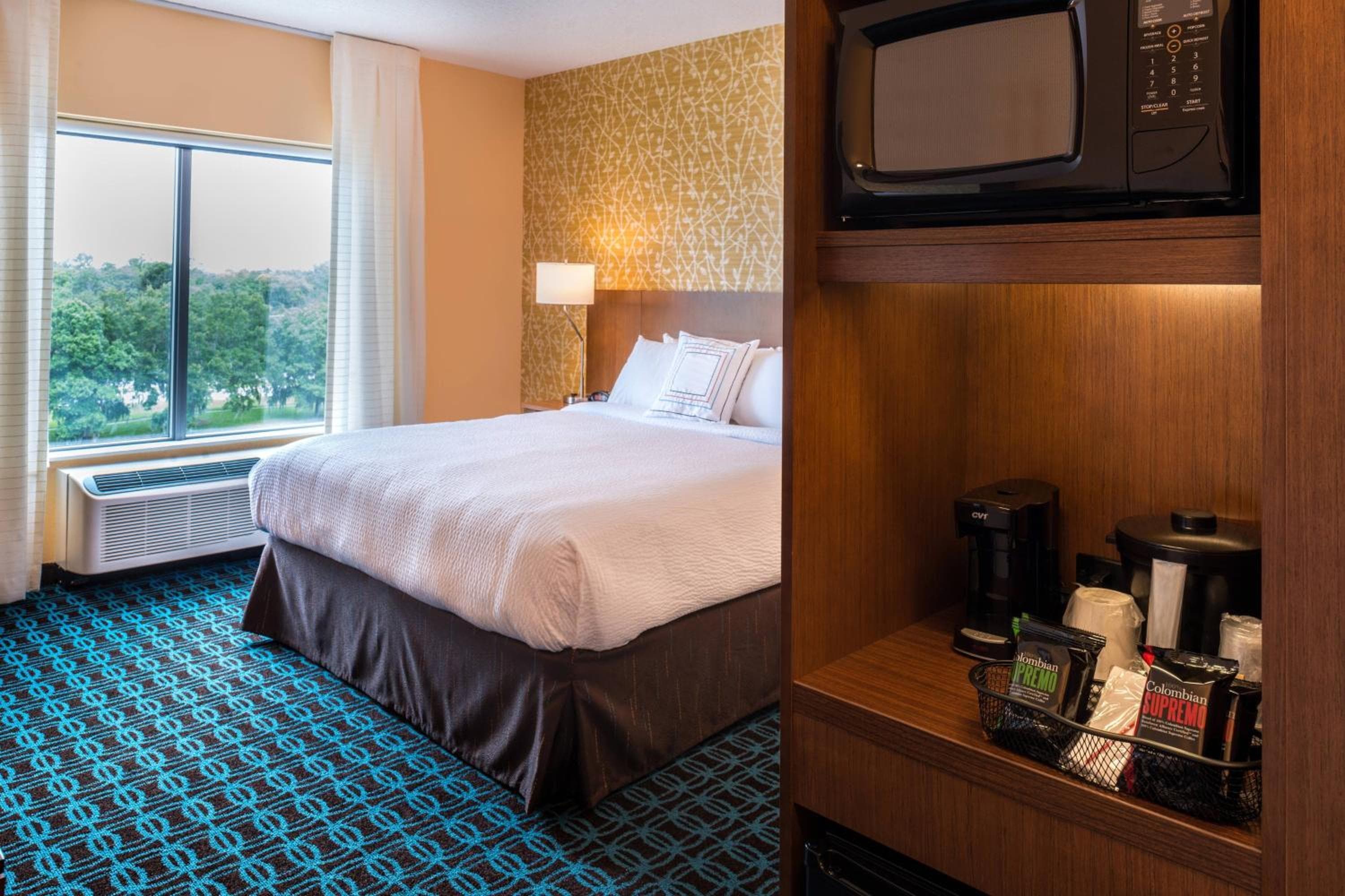 Fairfield Inn & Suites by Marriott Orlando East/UCF Area