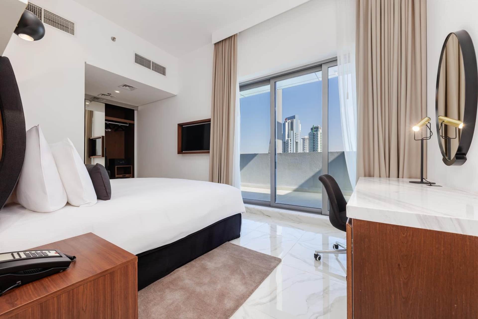 Holiday Inn Dubai Village Circle