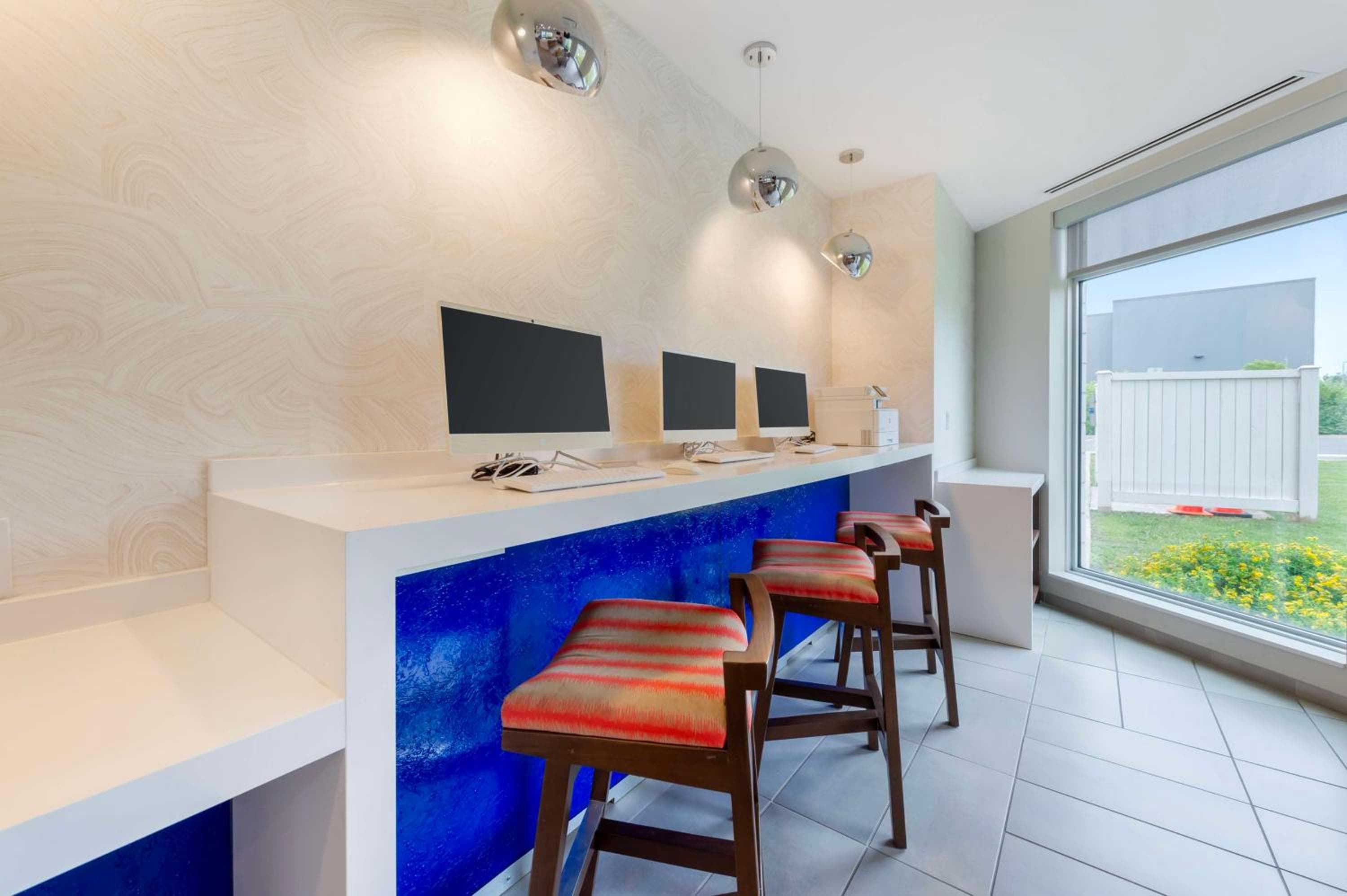 GLō Best Western Kanata Ottawa West