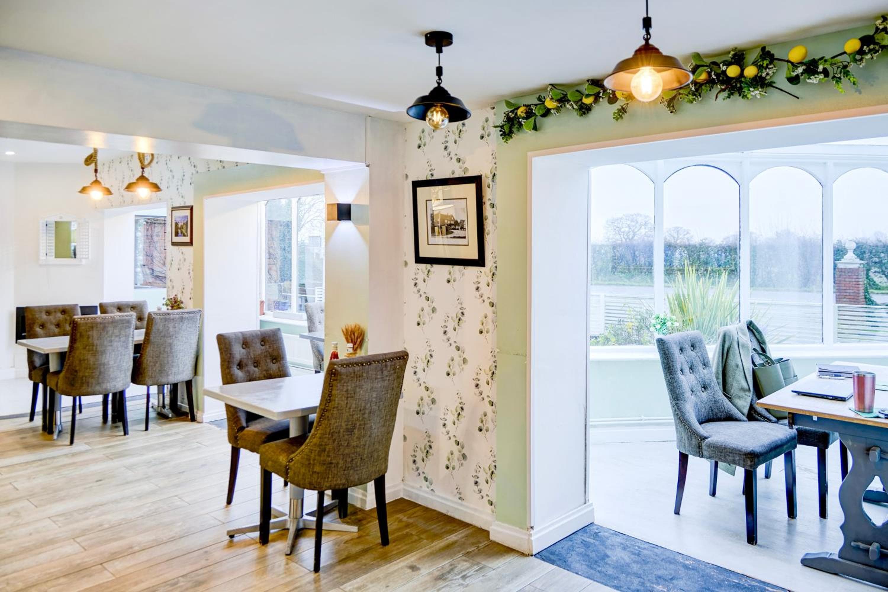 Warwickshire Park Hotel Kenilworth by Belvilla