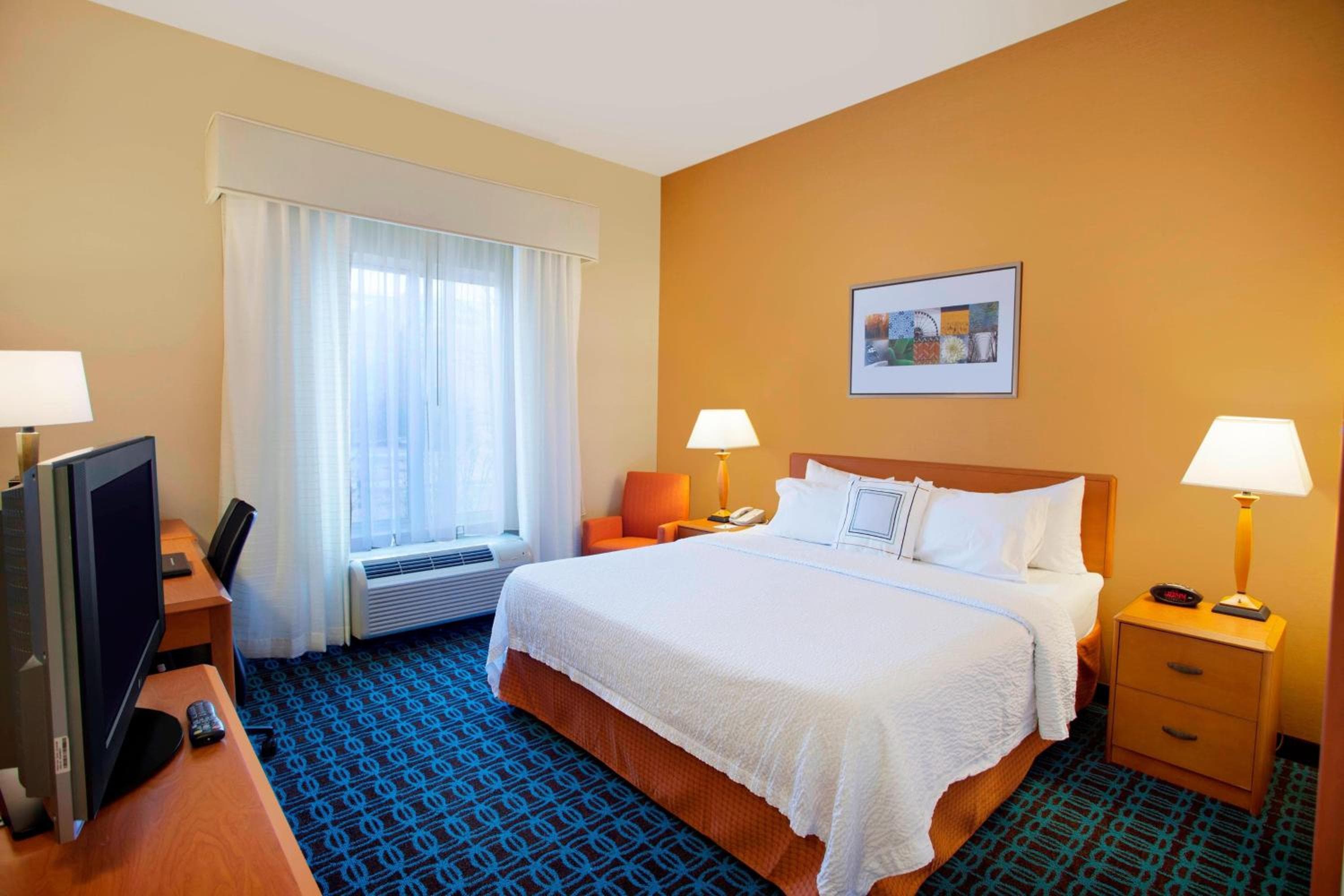 Fairfield Inn & Suites by Marriott Detroit Metro Airport Romulus