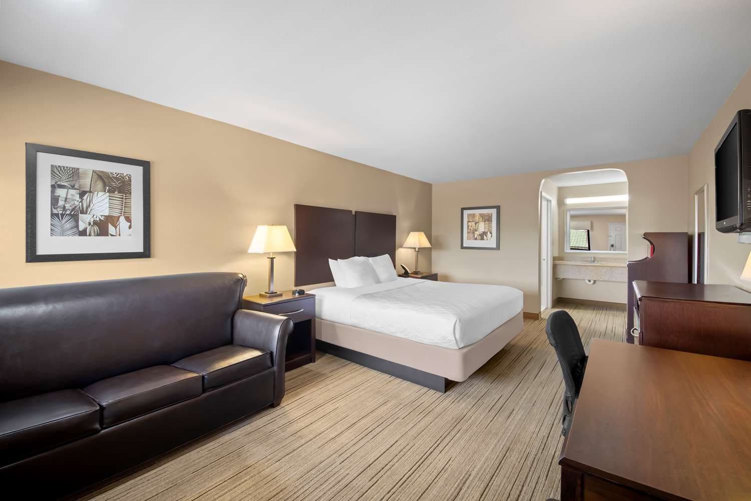 Best Western Cedar Inn