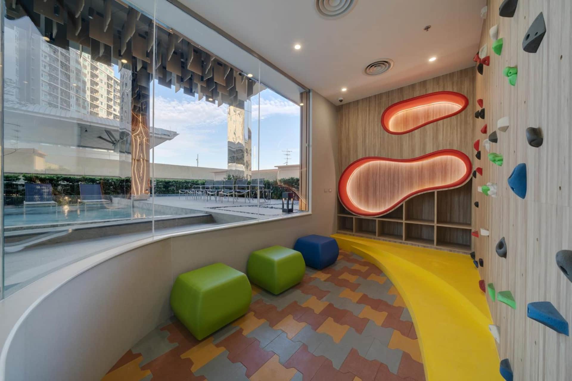 Oakwood Suites Tiwanon Bangkok