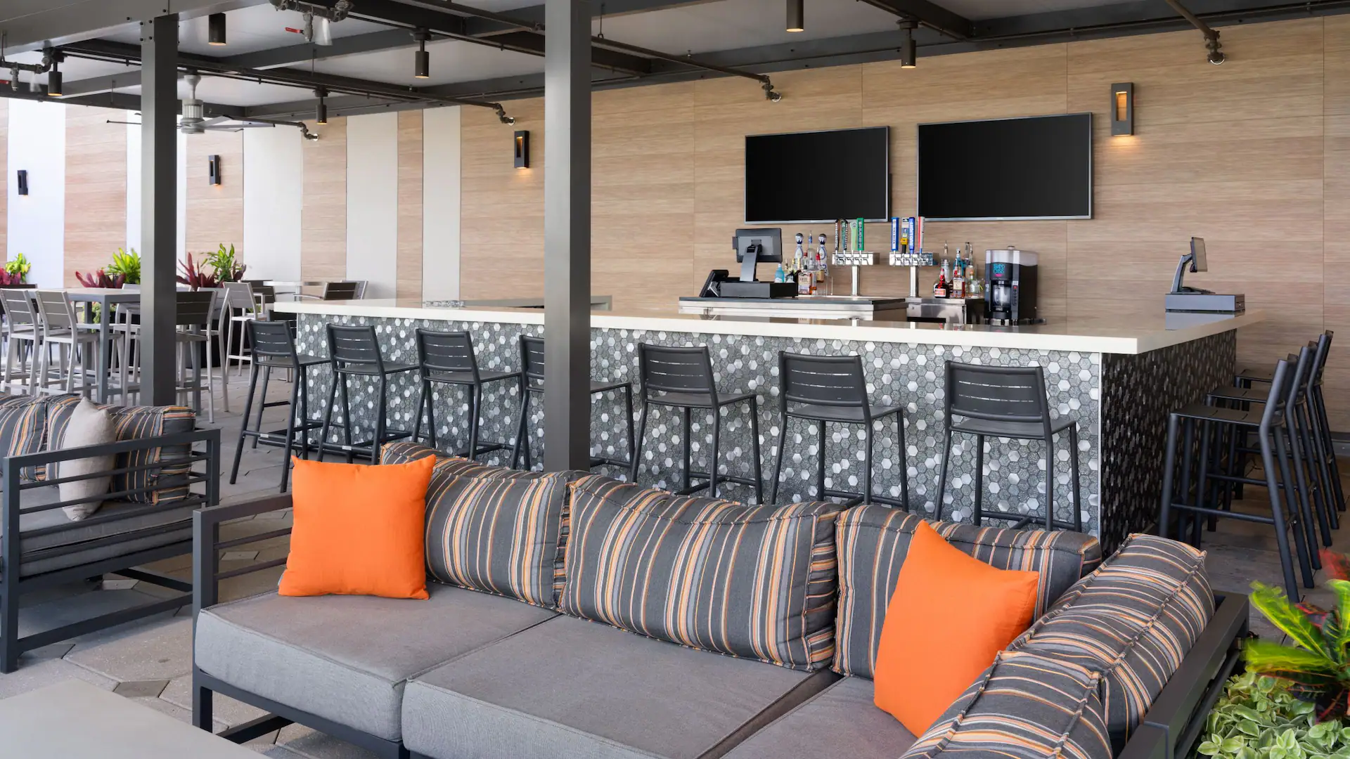 Hyatt Place Melbourne Airport