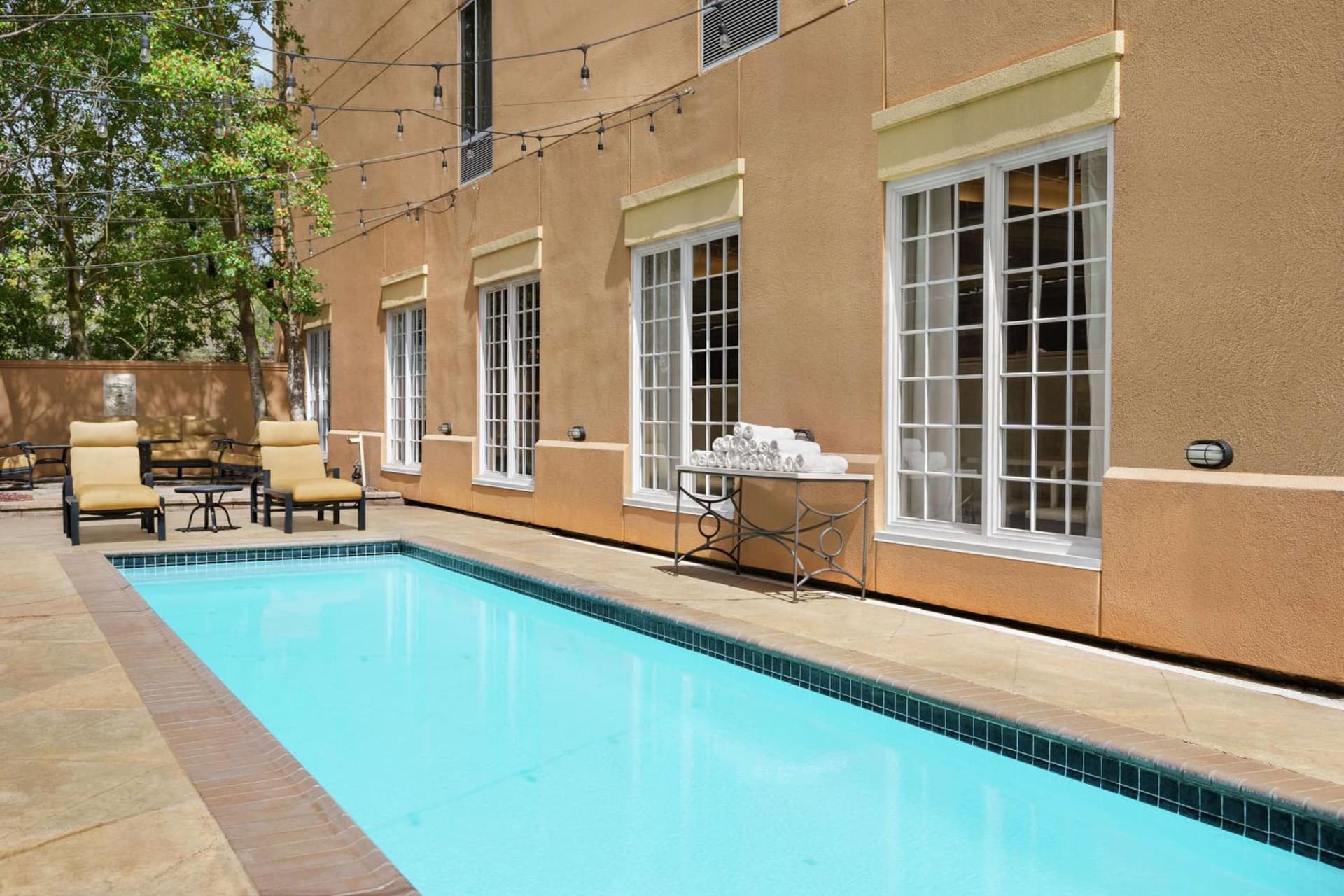 Hampton Inn New Orleans-St. Charles Ave./Garden District