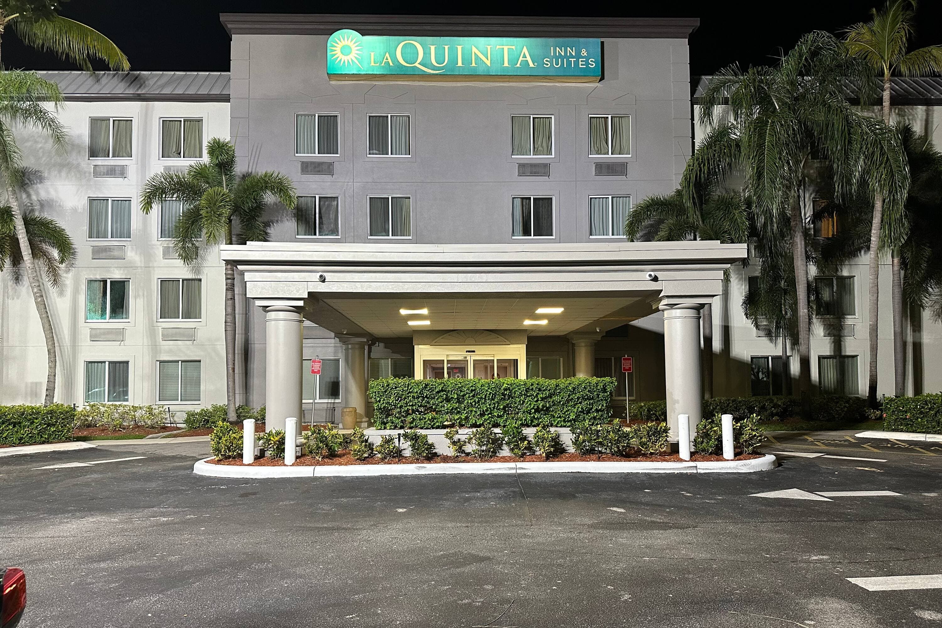 La Quinta Inn & Suites by Wyndham Sawgrass