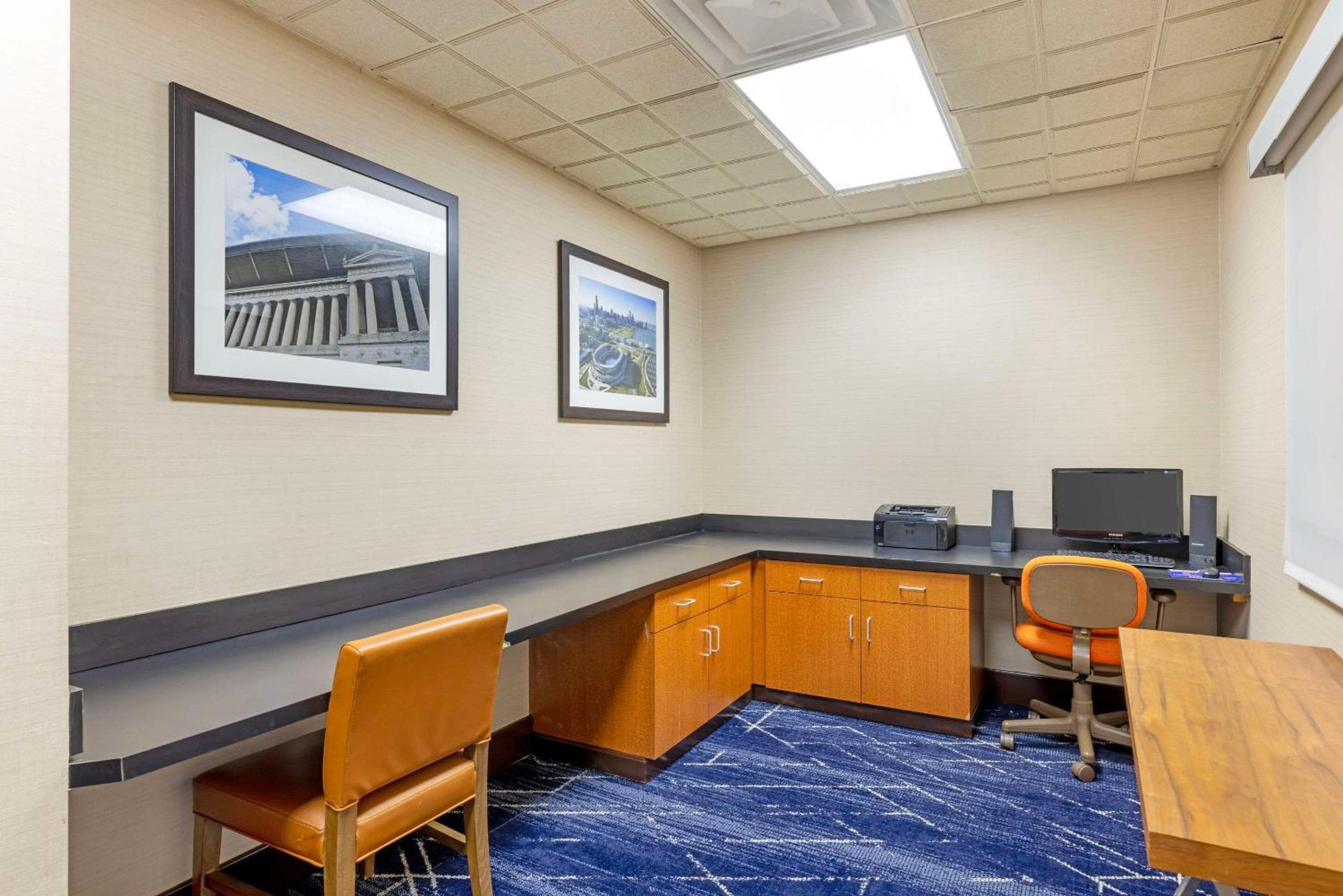 Comfort Inn & Suites Arlington Heights - Schaumburg