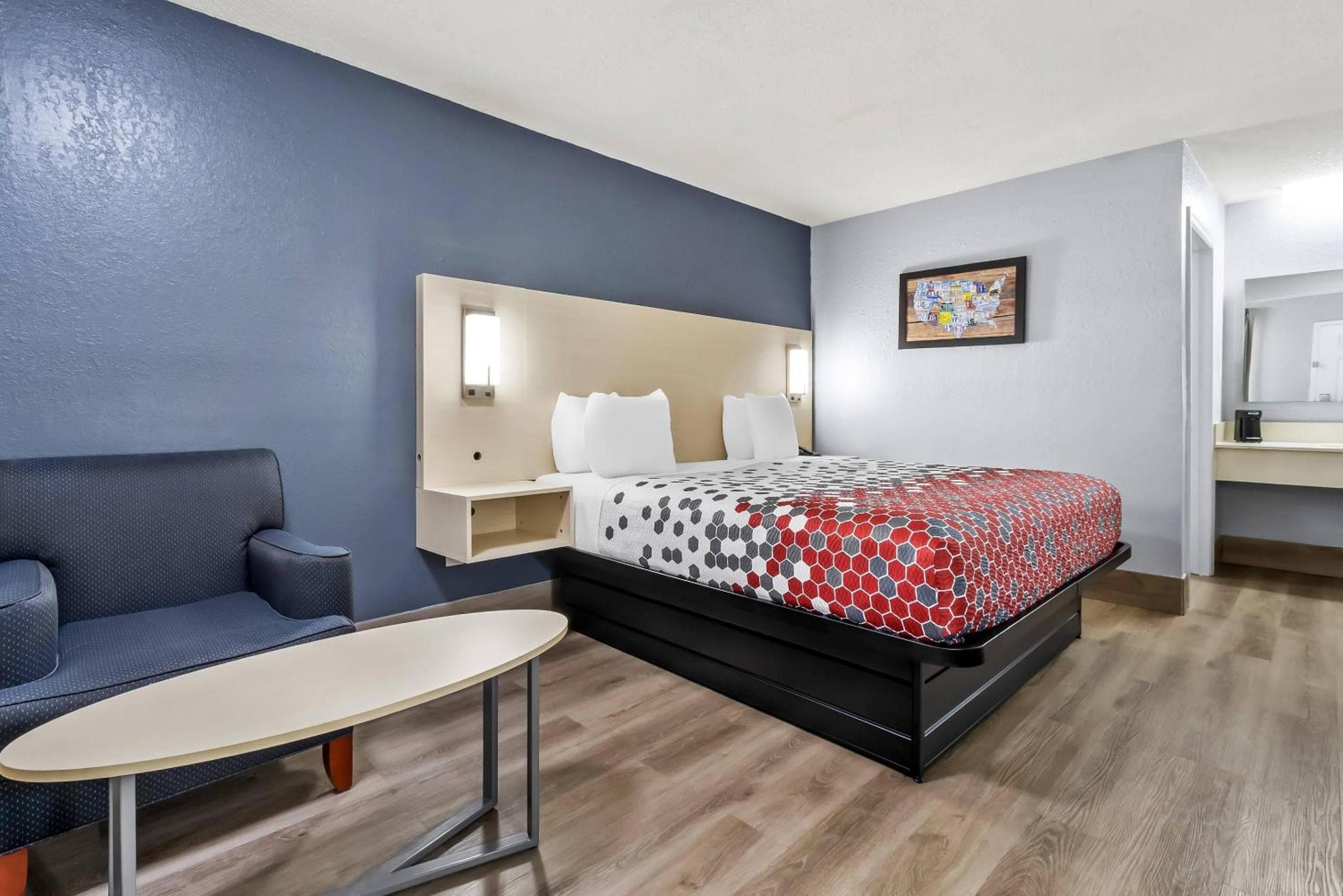 Econo Lodge Inn & Suites Cayce I-26 Airport