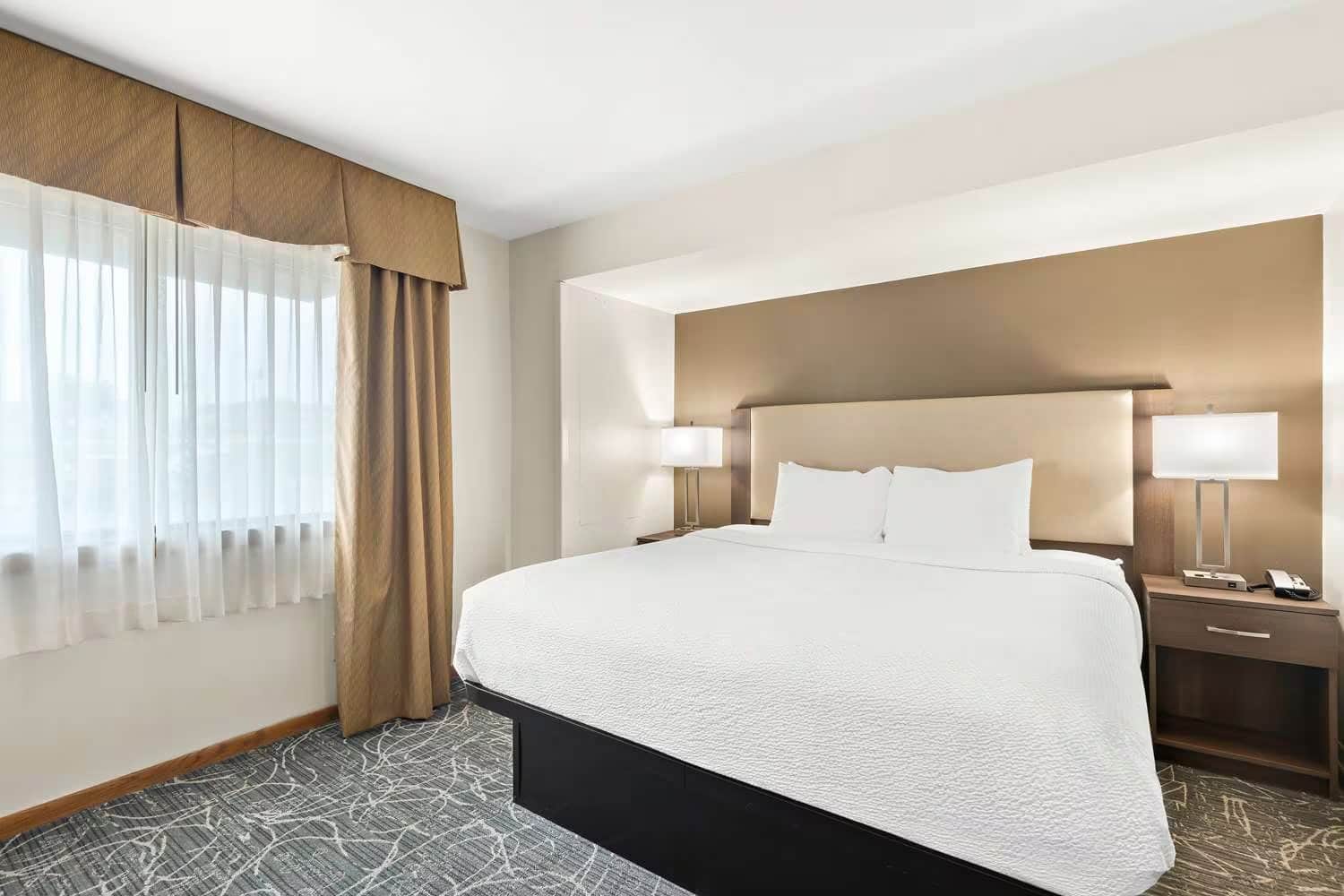 Best Western West Towne Suites