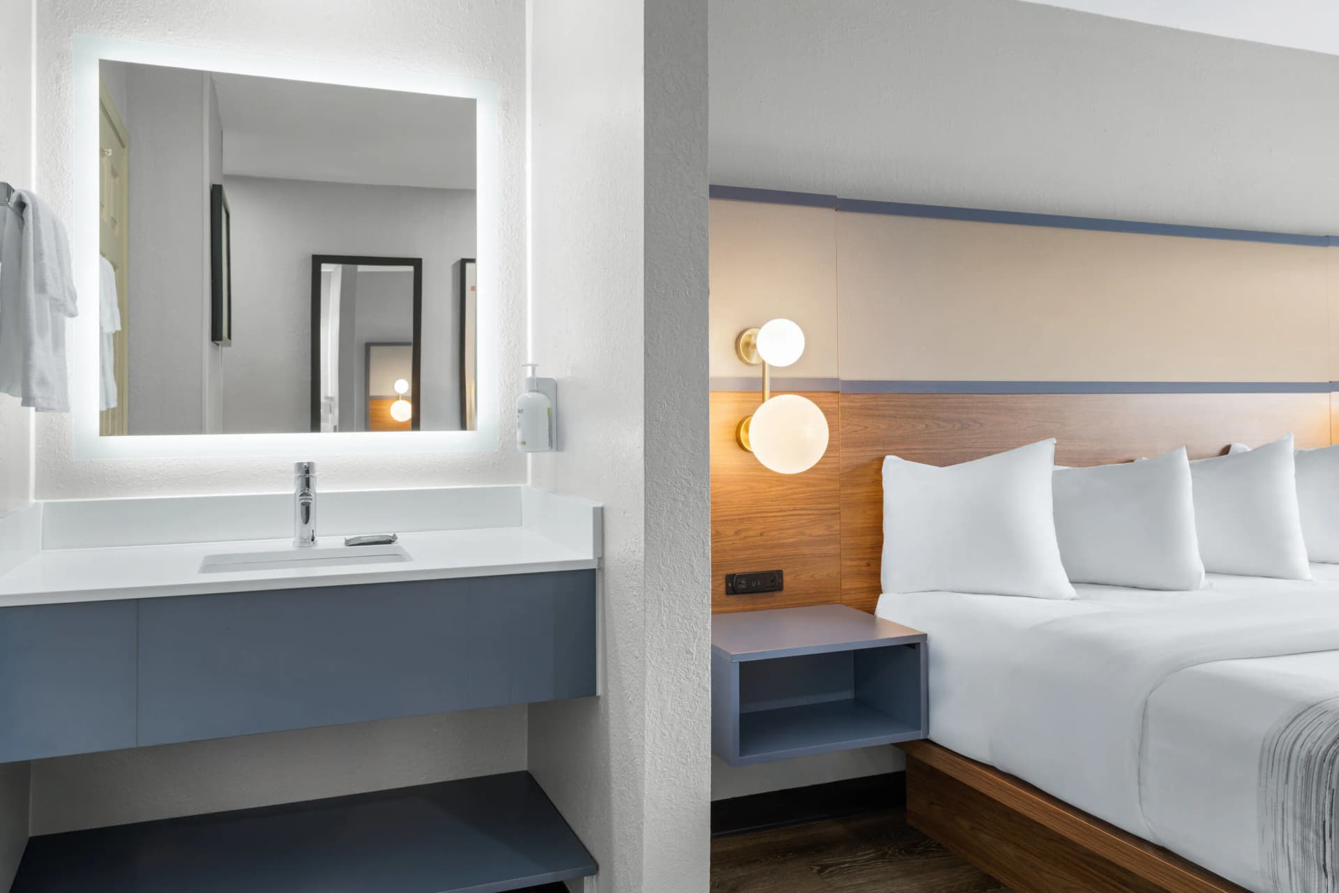 AmericInn by Wyndham Urbana/Champaign University Area